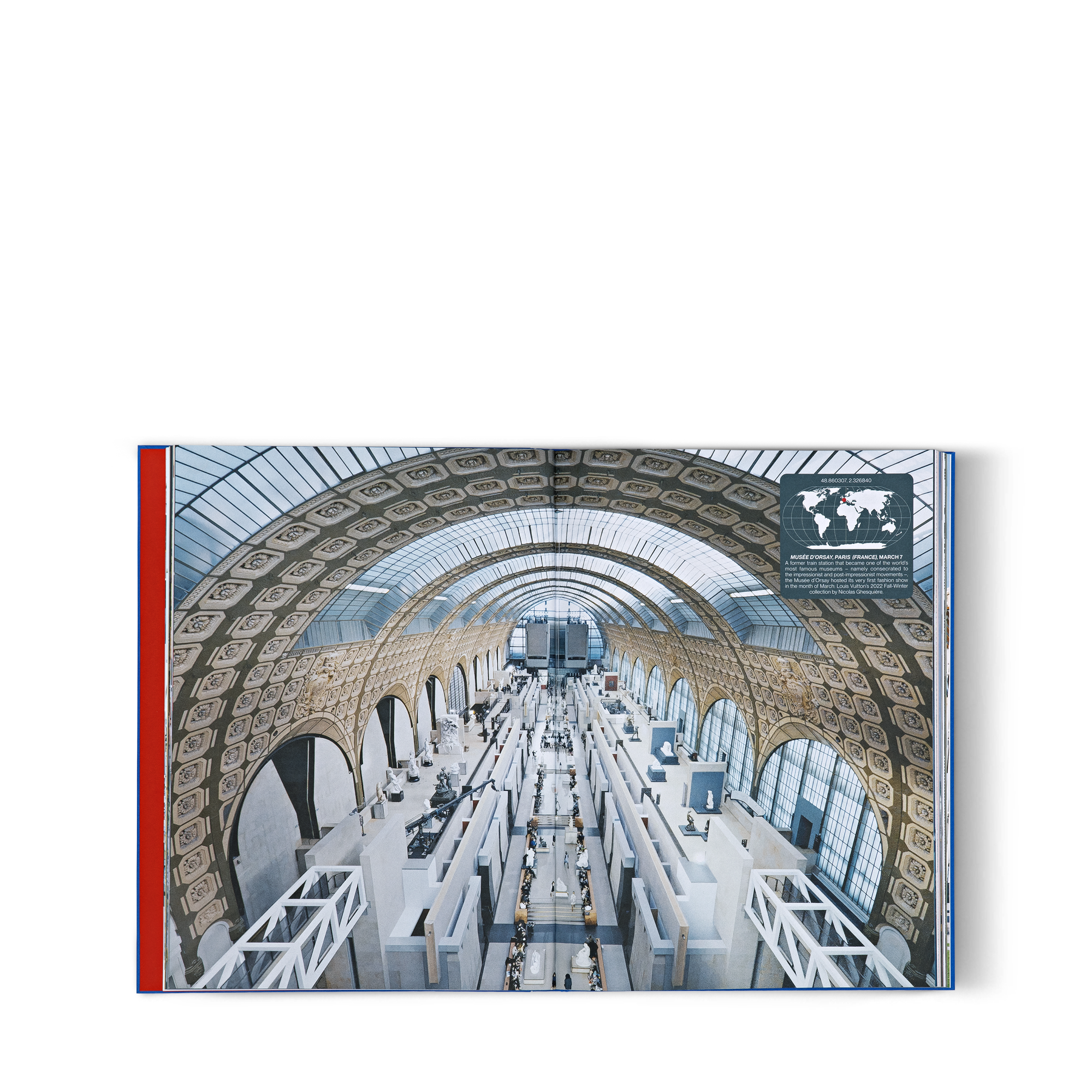 Almanach 2022  Malles, Voyage et Maison Livres Beaux livres | LOUIS VUITTON (Zoom produit)