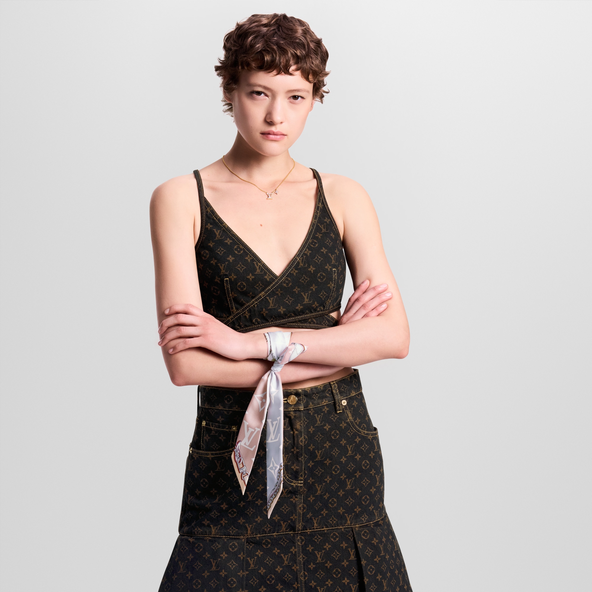 Bandeau Ultimate Monogram BB S00 Femme Accessoires Carrés de soie et bandeaux | LOUIS VUITTON (Zoom produit)