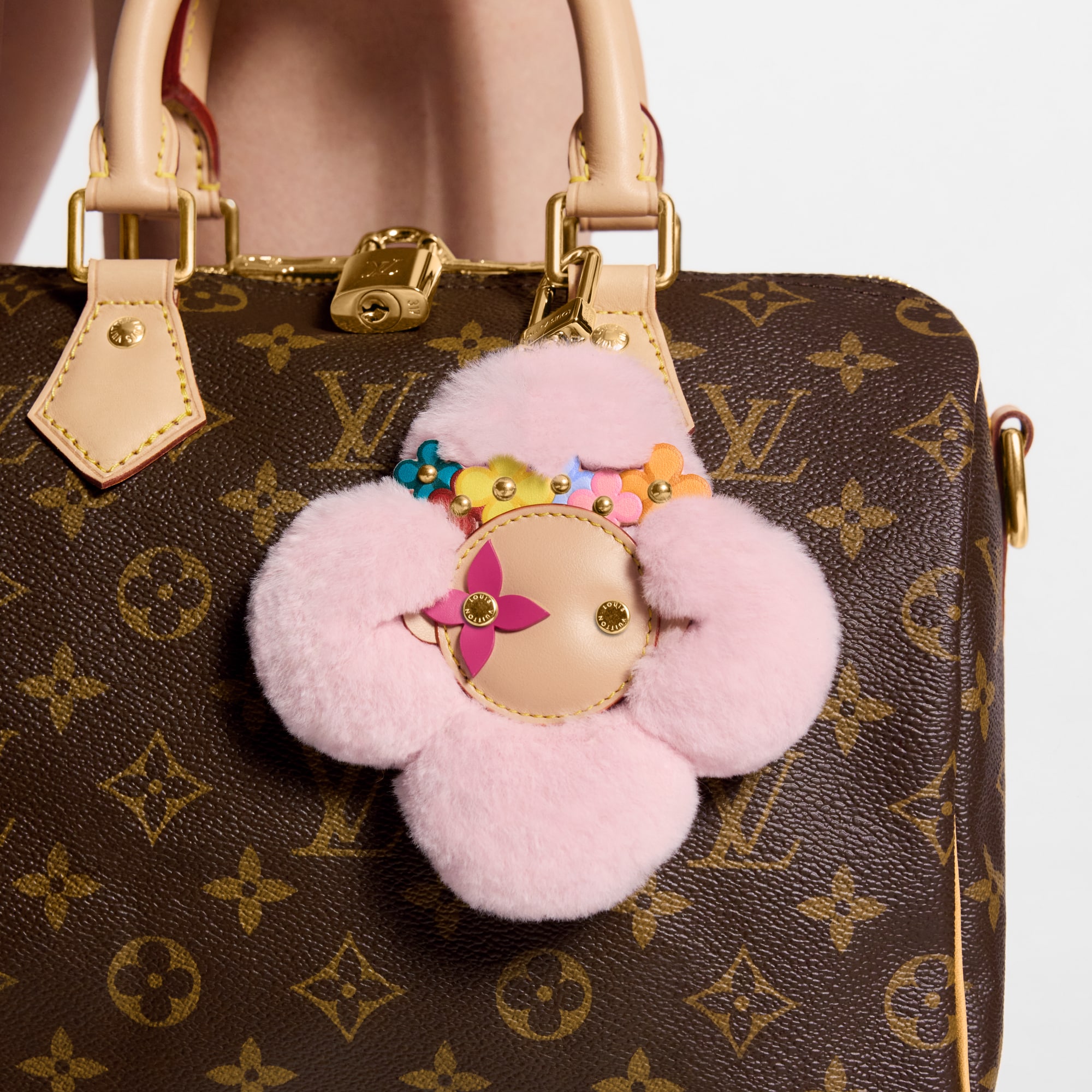 Xinsheinelry Porte-clés en forme de fleur unique en alliage avec pendentif pour sac à main, accessoire élégant pour femme, décoration de sac à main Xinsheinelry Porte-clés en forme de fleur unique en alliage avec pendentif pour sac à main, accessoire élégant pour femme, décoration de sac à main