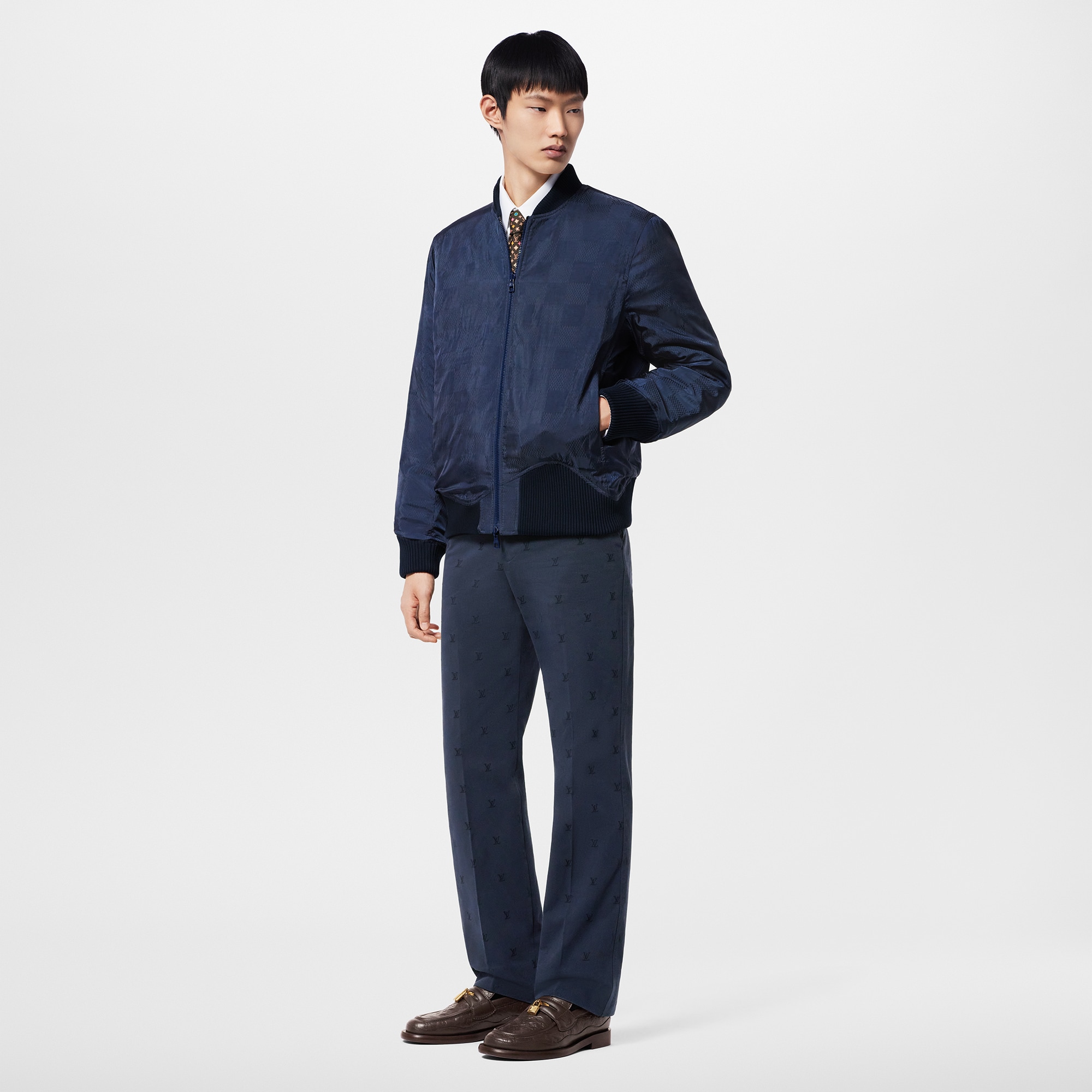 Blouson réversible en nylon et cuir  Homme Prêt-à-porter Manteaux et blousons | LOUIS VUITTON (Zoom produit)