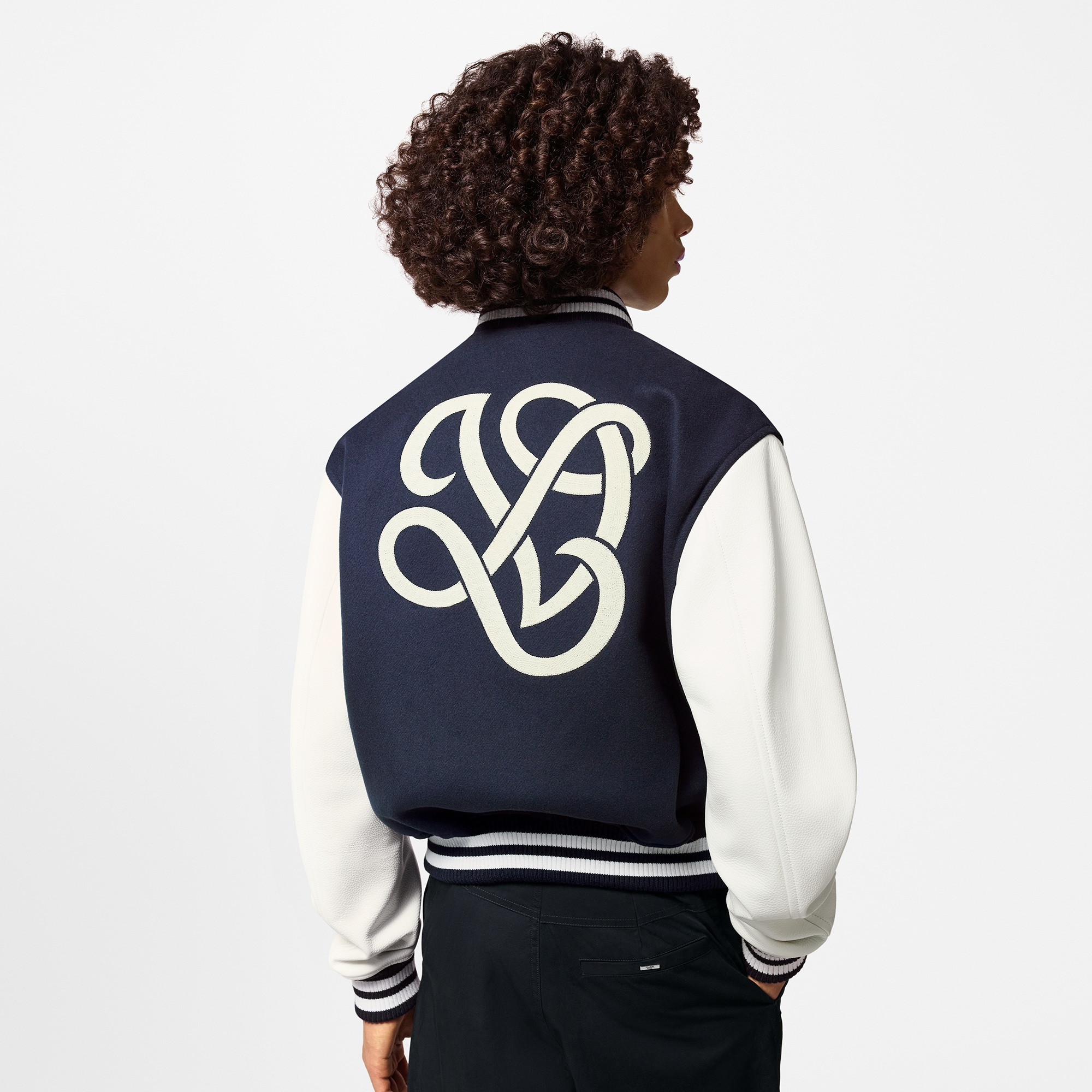 Blouson varsity en cuir de veau  Homme Prêt-à-porter Manteaux et blousons | LOUIS VUITTON (Zoom produit)
