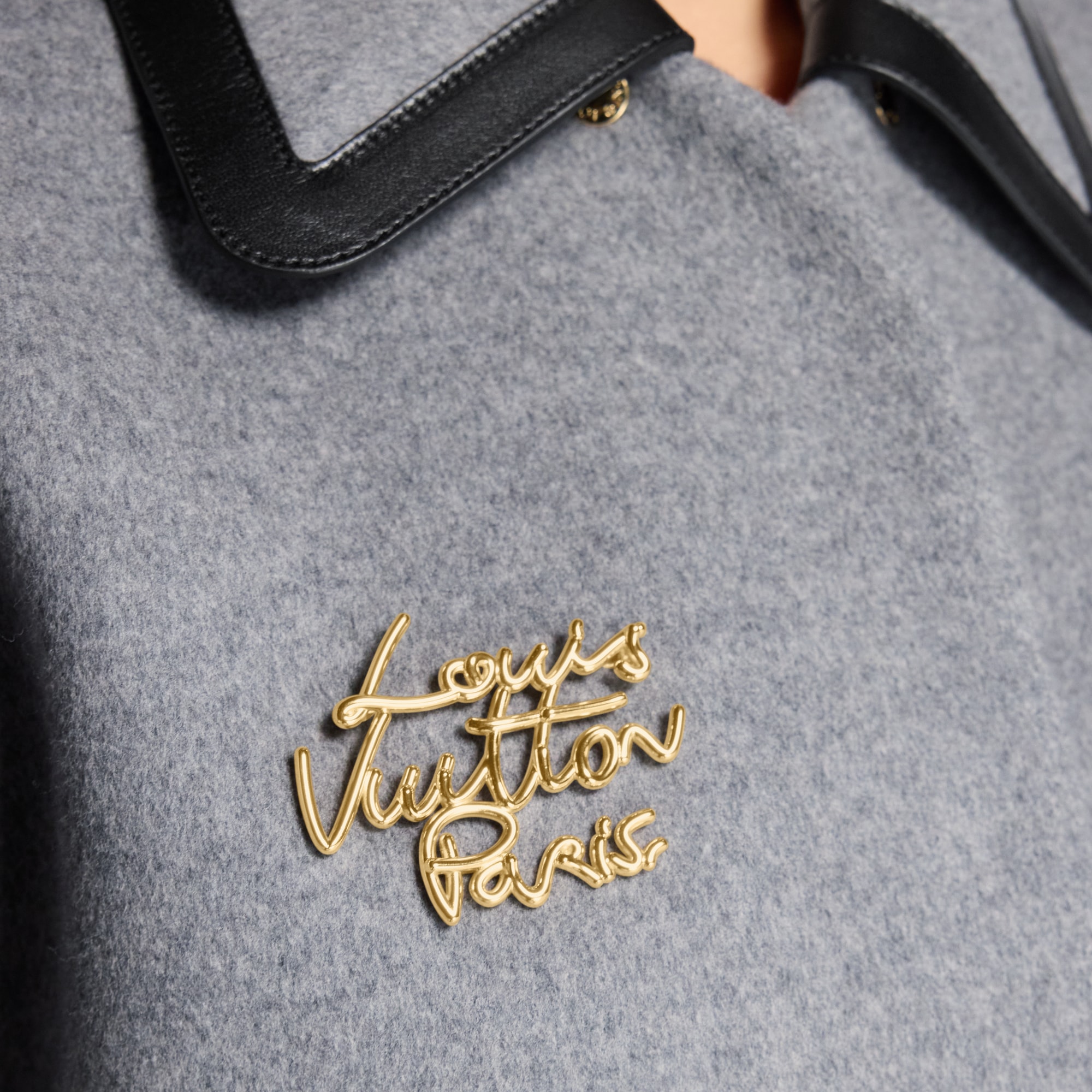 Broche LV Script S00 Femme Bijoux Tous les bijoux | LOUIS VUITTON (Zoom produit)