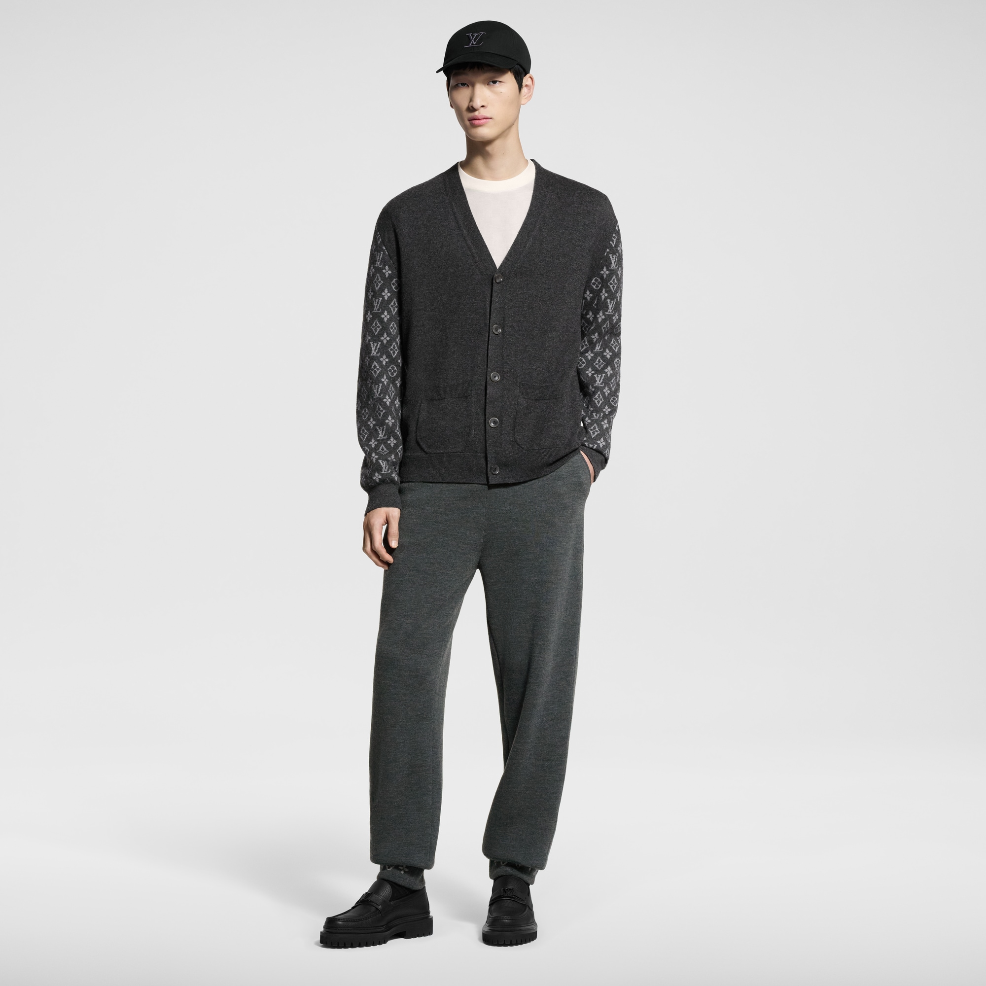 Cardigan Monogram en cachemire mélangé  Homme Prêt-à-porter Maille et sweatshirts | LOUIS VUITTON (Zoom produit)