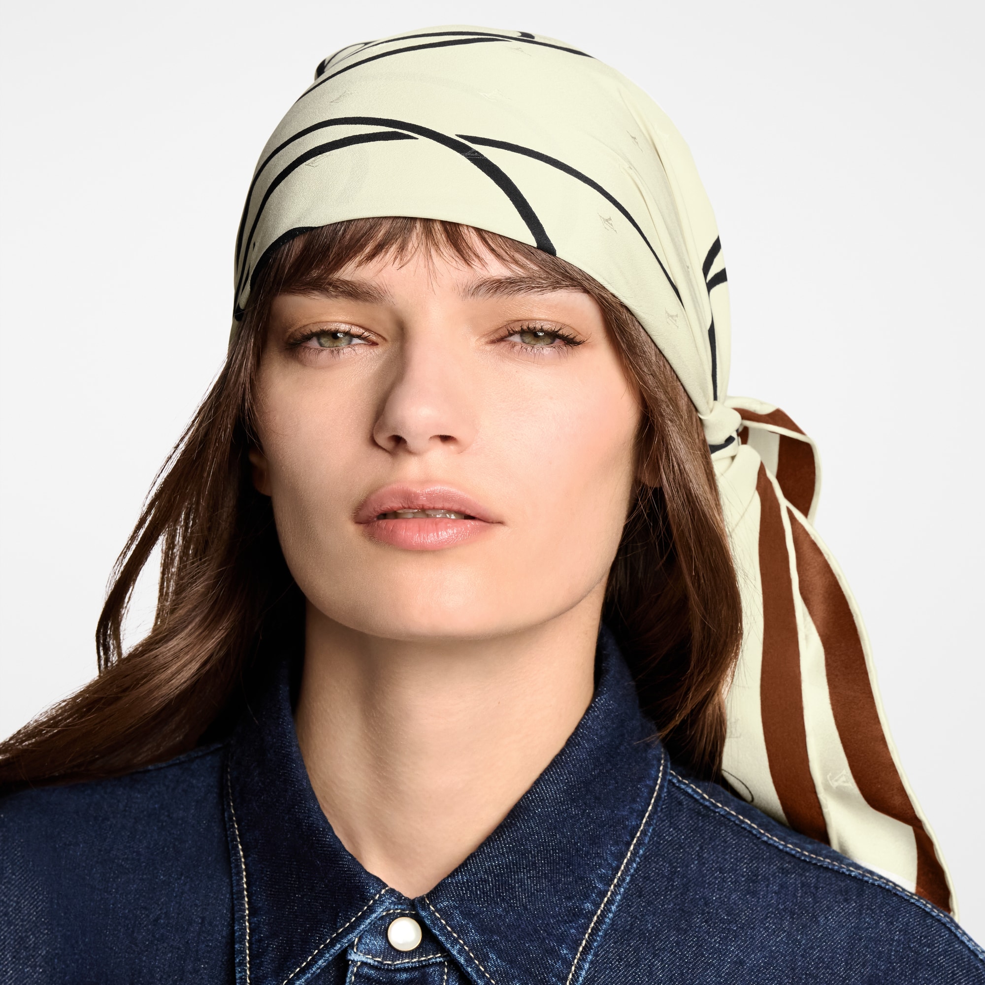 Carré Chemin Faisant By Andrée Putman 90 S00 Femme Accessoires Carrés de soie et bandeaux | LOUIS VUITTON (Zoom produit)