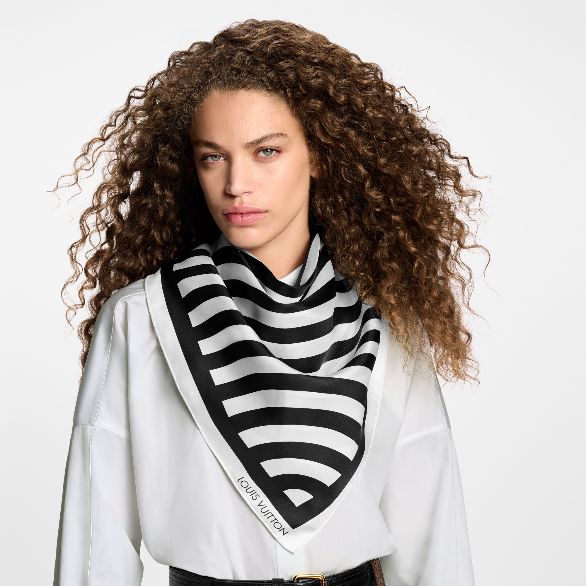 Carré Ressac By Sol Lewitt 90 S00 Femme Accessoires Carrés de soie et bandeaux | LOUIS VUITTON (Zoom produit)