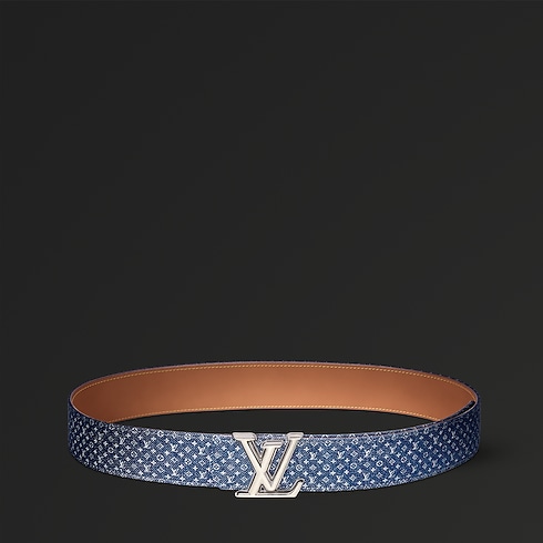 Ceinture LV Dimension Monogram Reflective Denim 40 mm réversible Monogram Denim Homme Accessoires Ceintures | LOUIS VUITTON (Zoom produit)