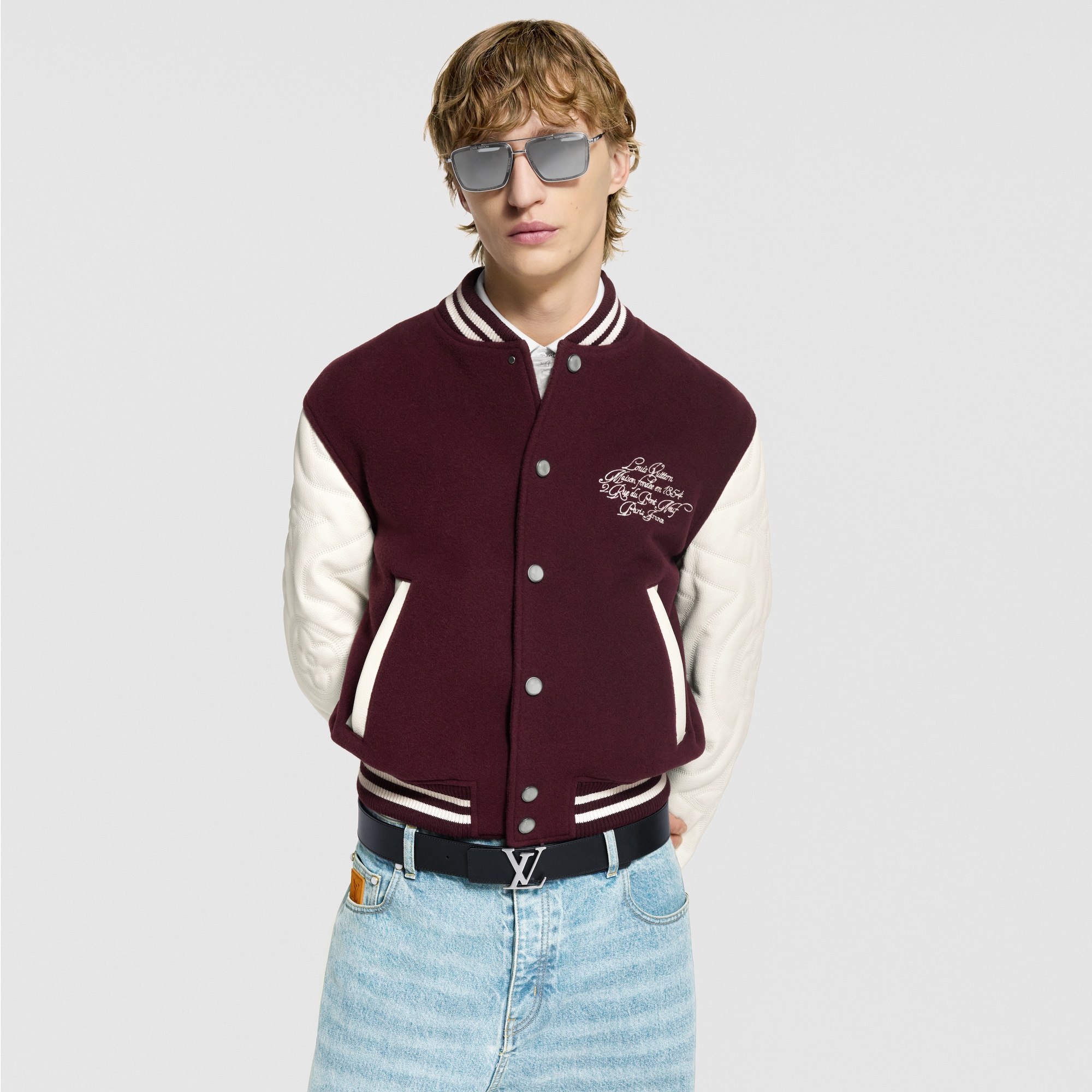 Ceinture LV Initiales Blason 40 mm réversible  Homme Accessoires Ceintures | LOUIS VUITTON (Zoom produit)