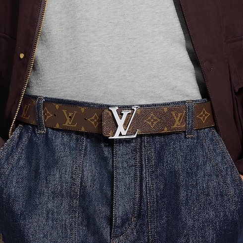 Ceinture LV Initiales Monogram Midnight 40 mm réversible G72 Homme Accessoires Ceintures | LOUIS VUITTON (Zoom produit)
