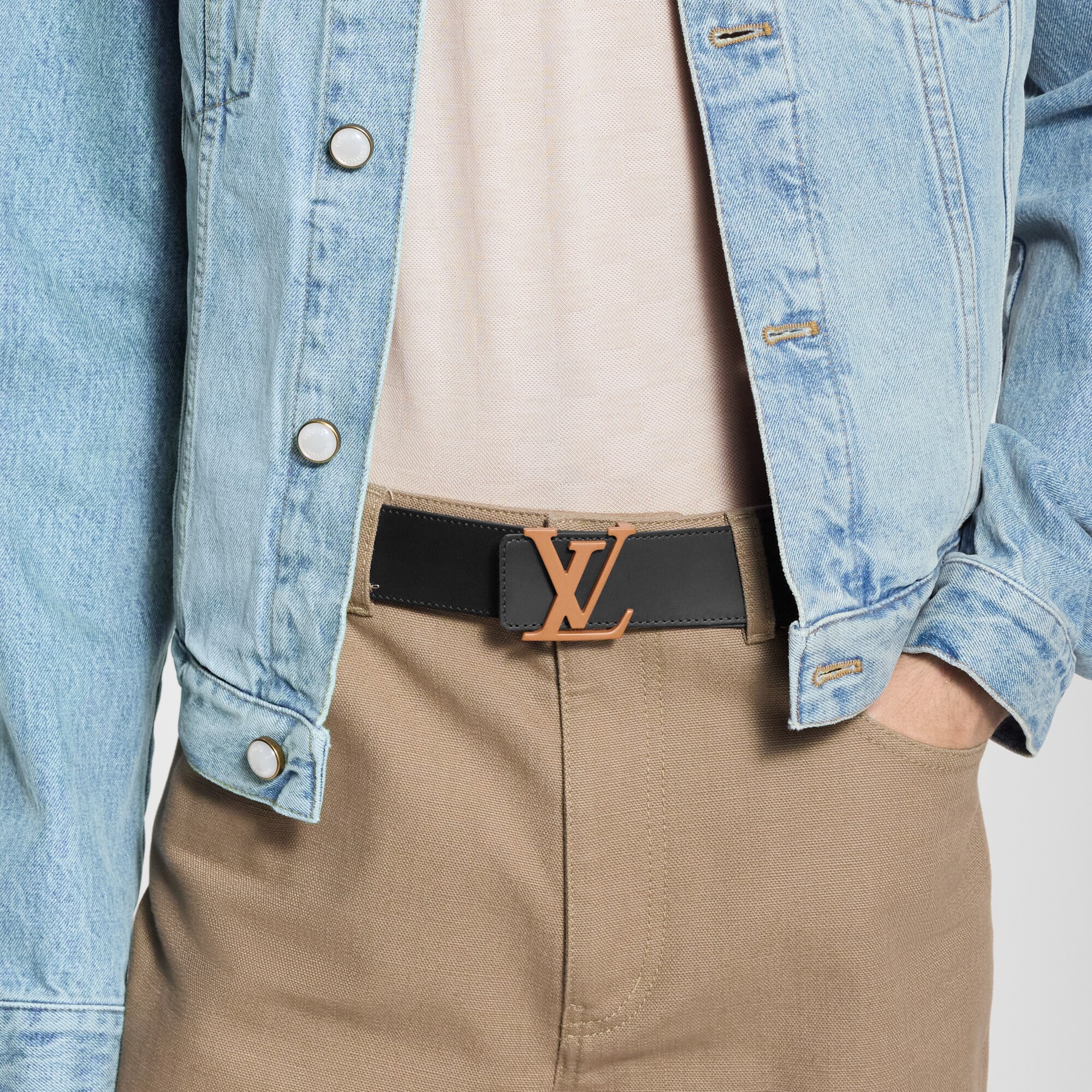 Ceinture LV Initiales Taurillon Monogram 40 mm réversible  Homme Accessoires Ceintures | LOUIS VUITTON (Zoom produit)