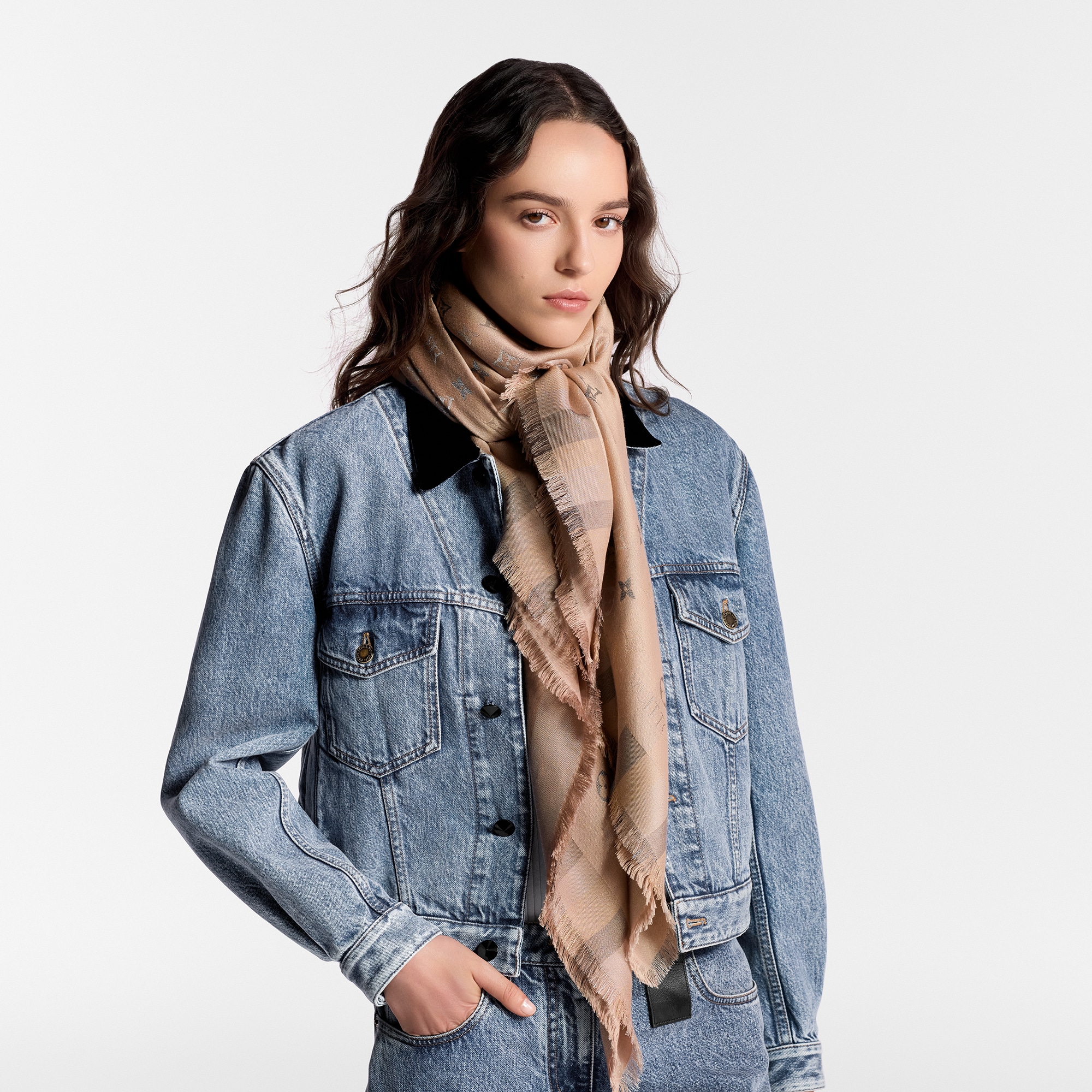 Châle Monogram So Shine S00 Femme Accessoires Châles et étoles | LOUIS VUITTON (Zoom produit)