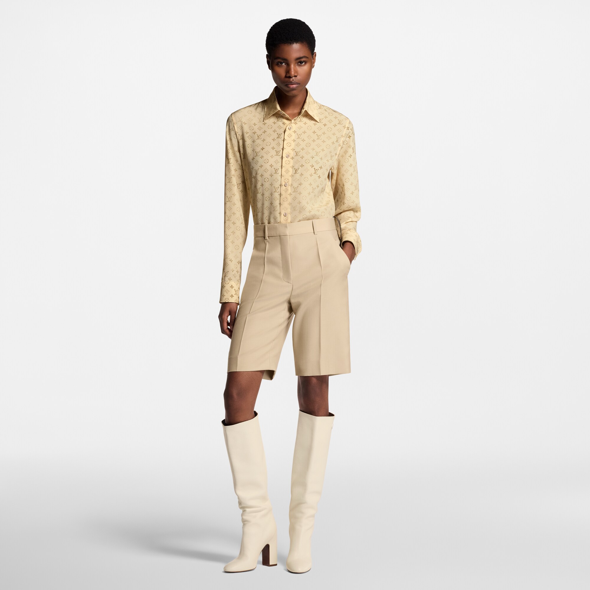 Chemise à Monogram délavé en soie  Femme Prêt-à-porter Hauts | LOUIS VUITTON (Zoom produit)