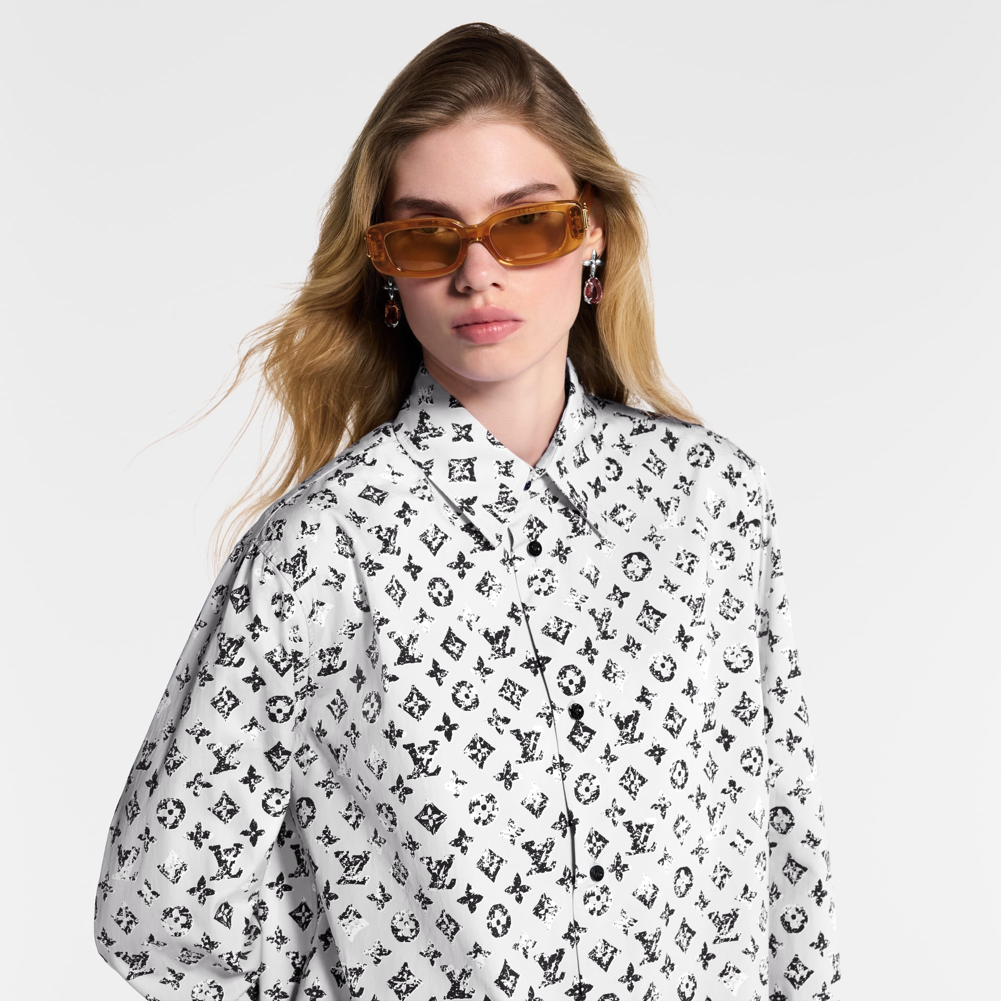 Chemise à Monogram graphique  Femme Prêt-à-porter Hauts | LOUIS VUITTON (Zoom produit)