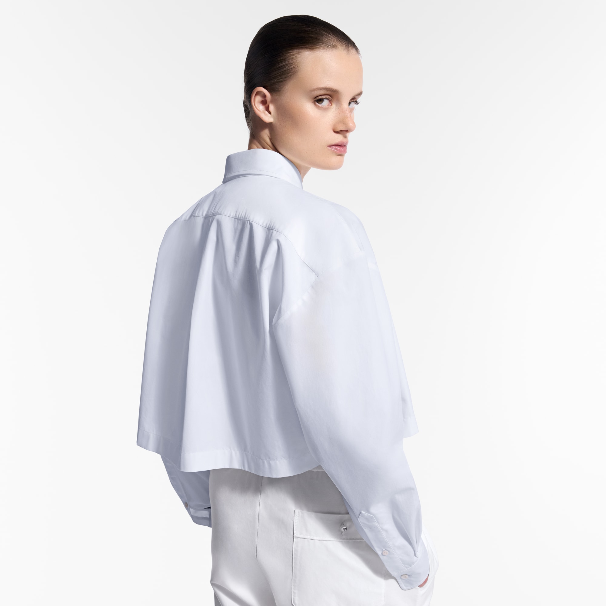 Chemise courte à broderie LV  Femme Prêt-à-porter Hauts | LOUIS VUITTON (Zoom produit)