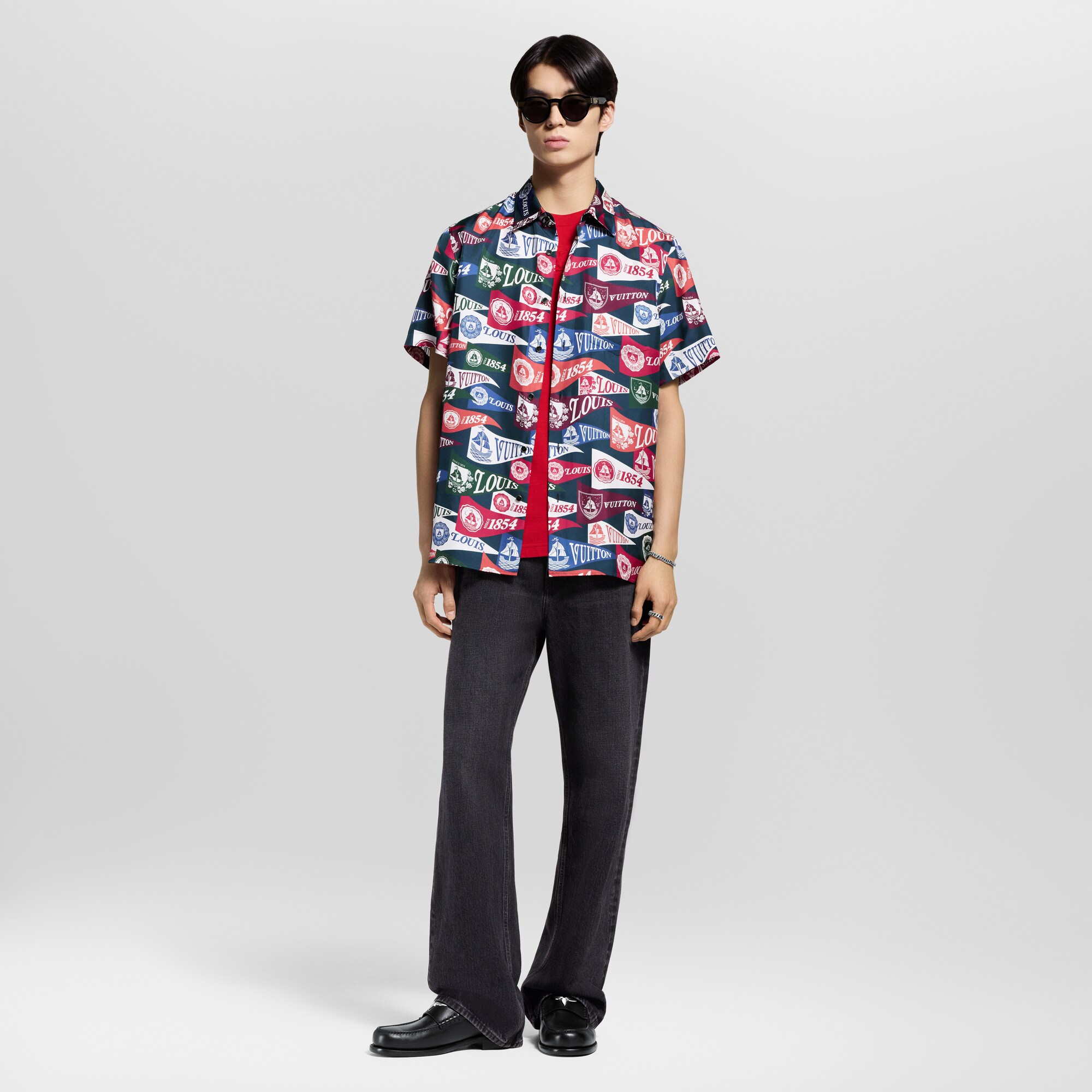 Chemise manches courtes imprimée en soie mélangée  Homme Prêt-à-porter Chemises | LOUIS VUITTON (Zoom produit)