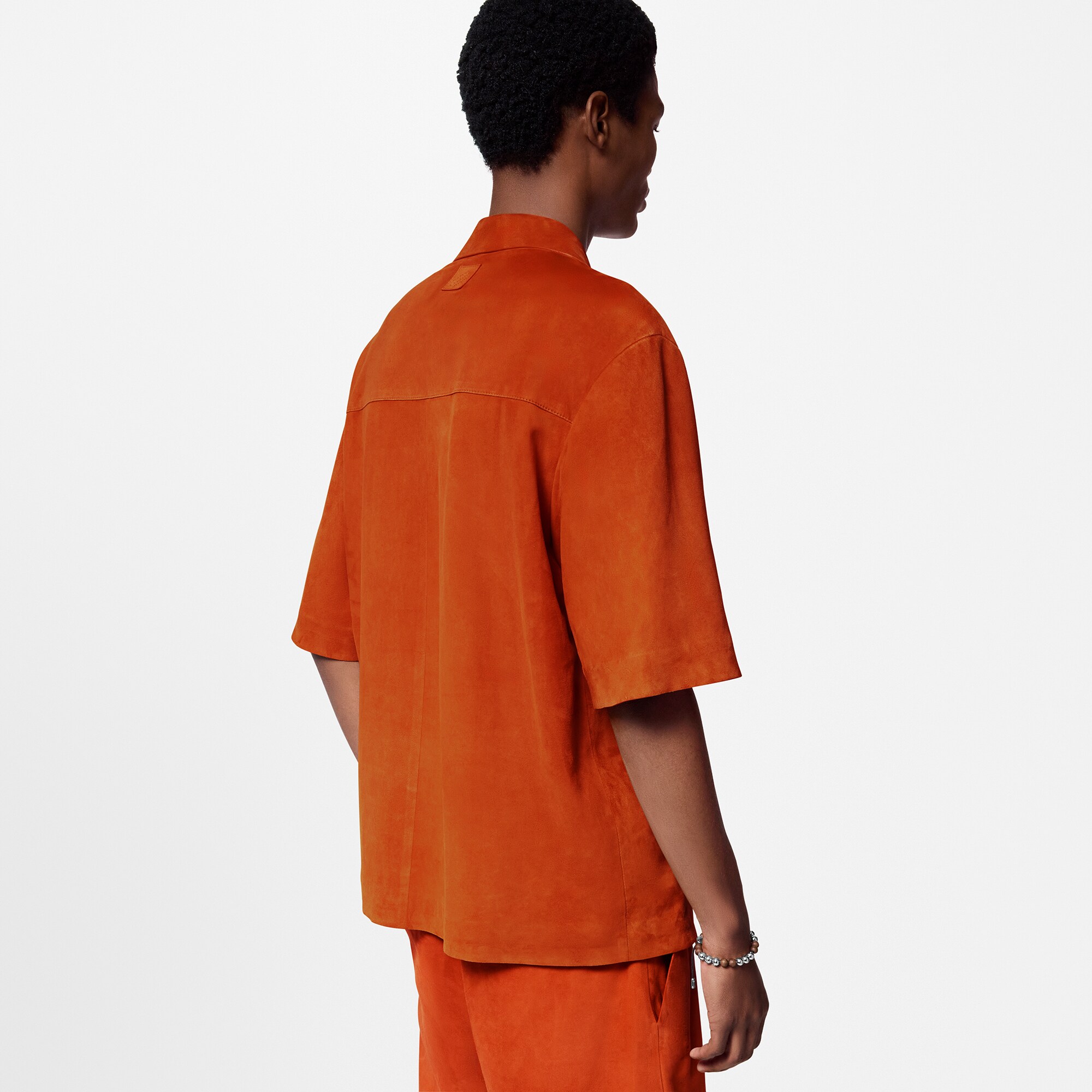 Chemise manches courtes ornementée en agneau velours  Homme Prêt-à-porter Chemises | LOUIS VUITTON (Zoom produit)