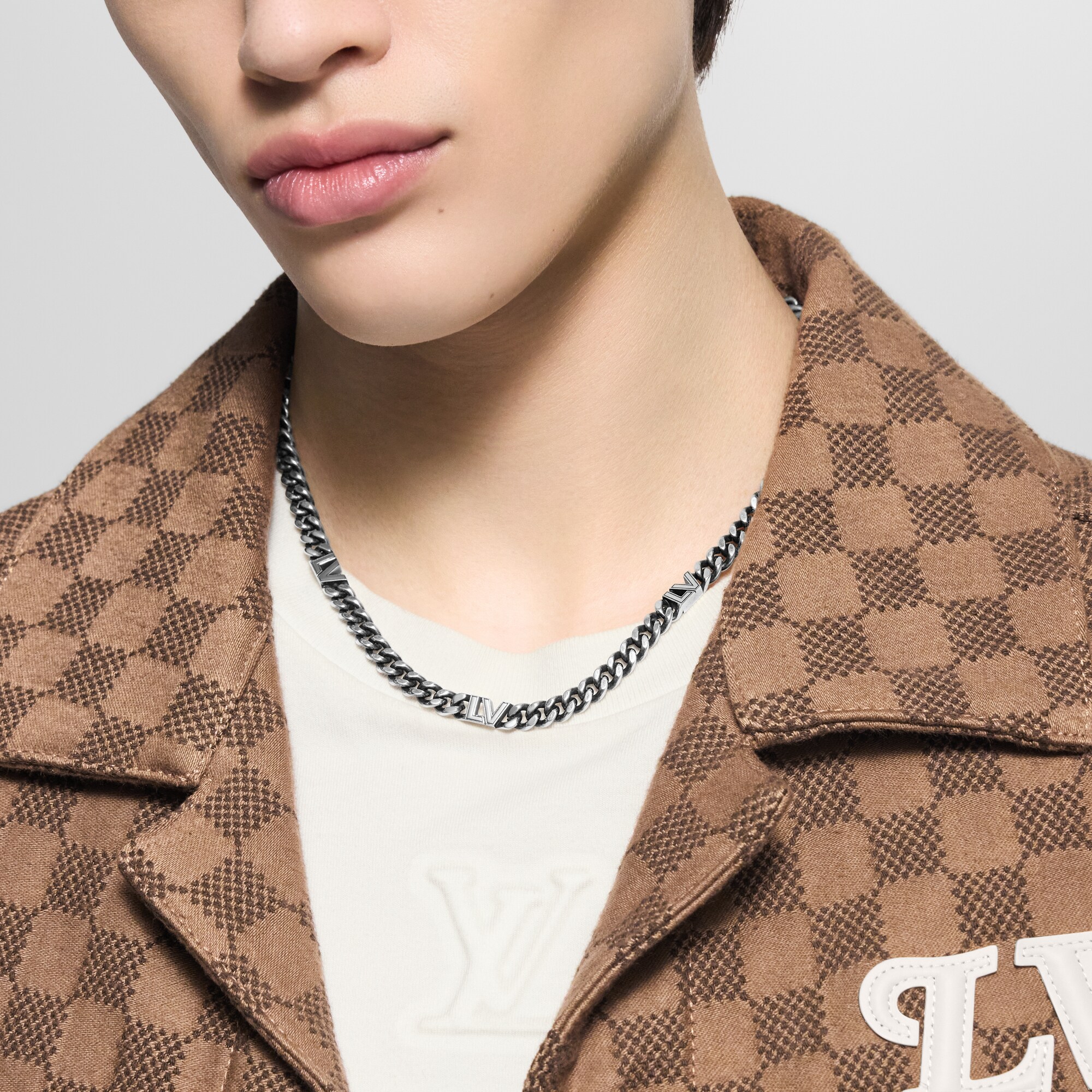 Collier chaîne LV Club S00 Homme Bijoux Colliers et pendentifs | LOUIS VUITTON (Zoom produit)