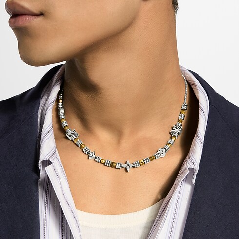 Collier LV Eternal Beads vue recadrée et portée