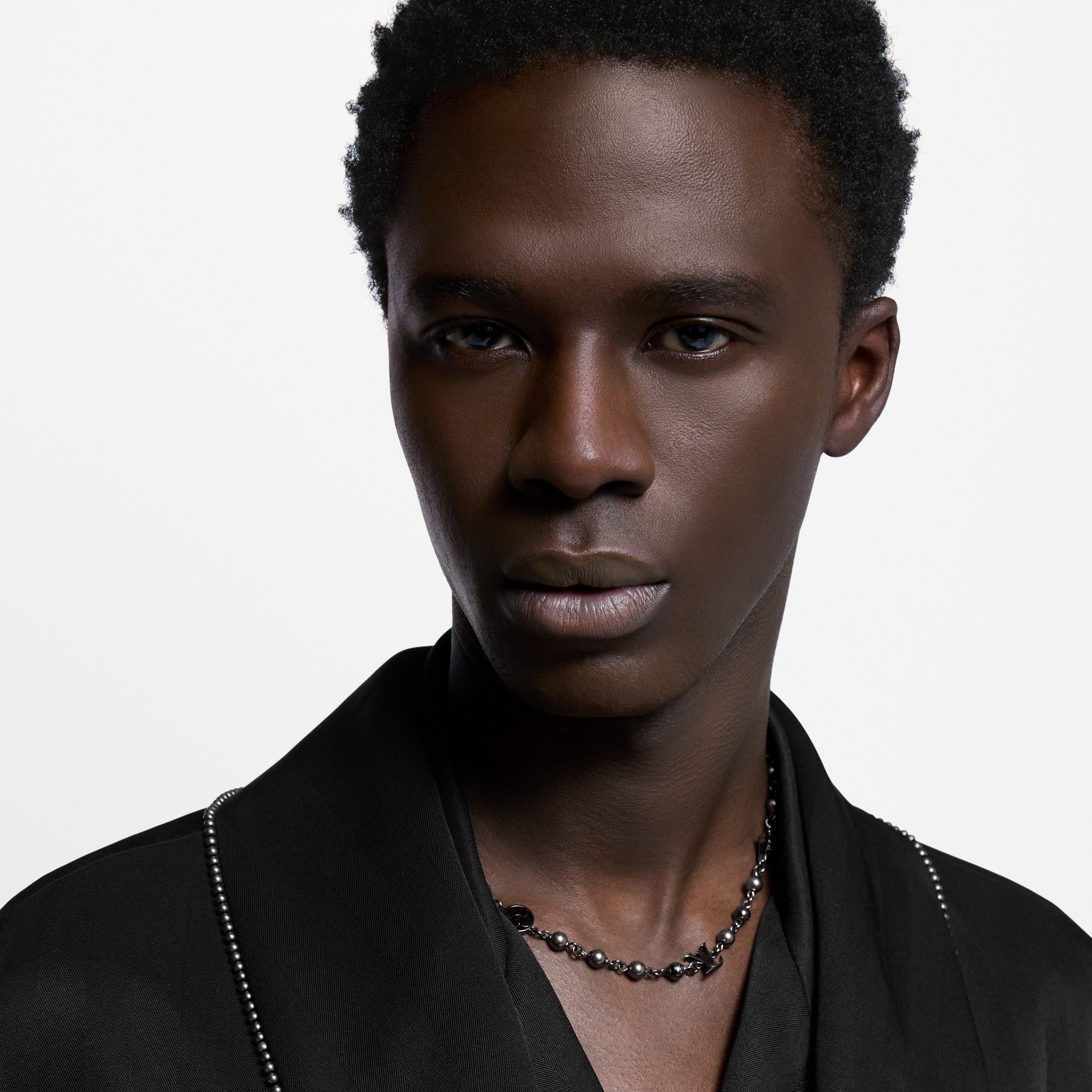 Collier LV Pearls S00 Homme Bijoux Colliers et pendentifs | LOUIS VUITTON (Zoom produit)