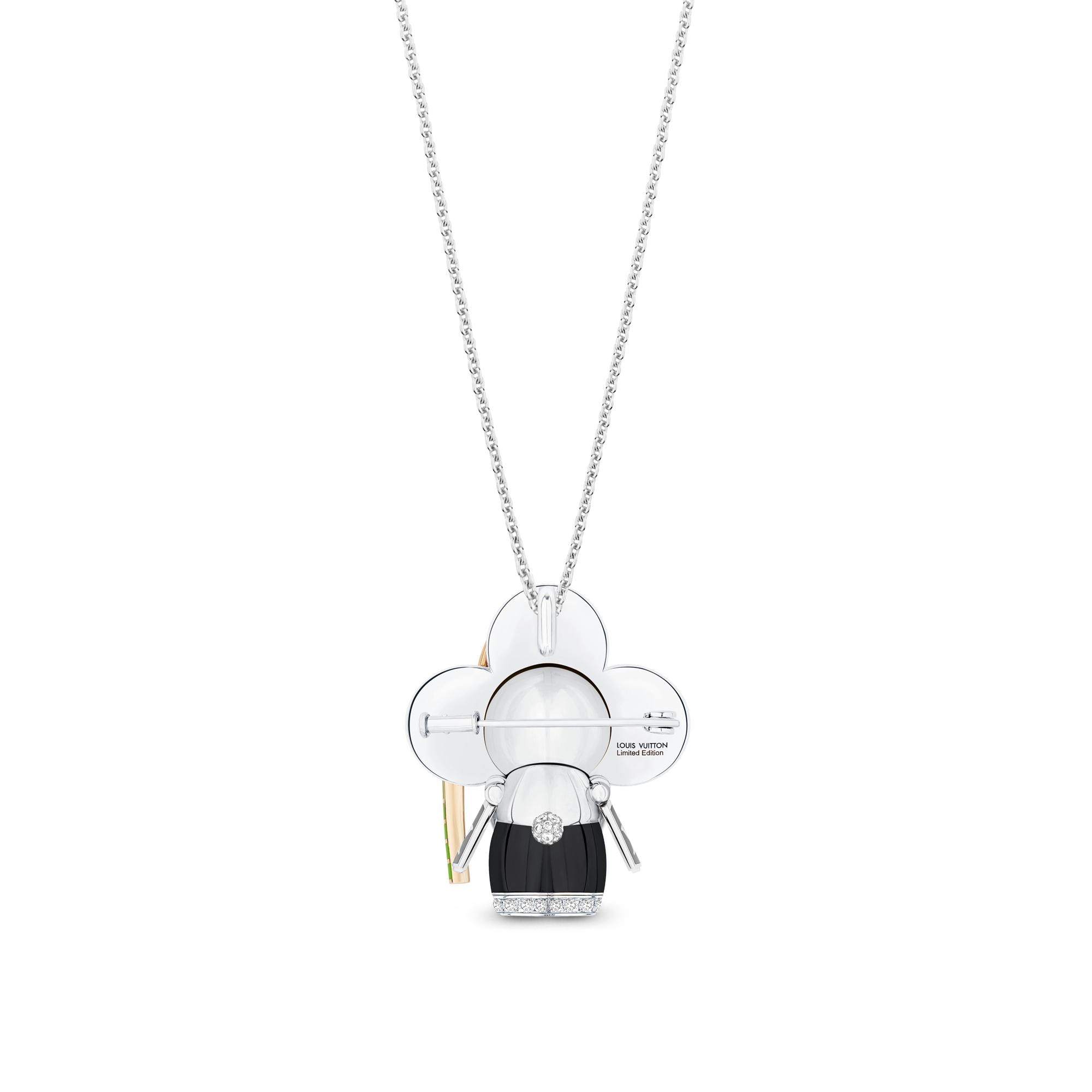 Collier pendentif Vivienne Panda, or blanc, or jaune, onyx, laque et diamants  Joaillerie Catégories Toute la joaillerie | LOUIS VUITTON (Zoom produit)