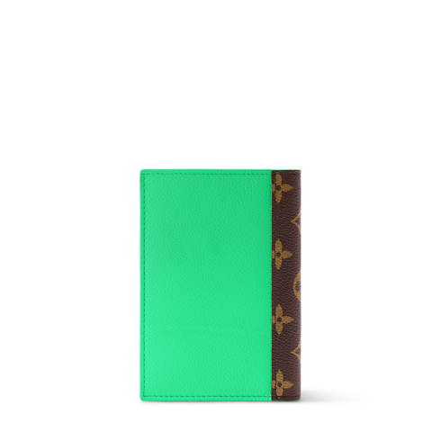 Couverture Passeport Femme Portefeuilles et petite maroquinerie Porte-cartes et porte-clés | LOUIS VUITTON (Zoom produit)