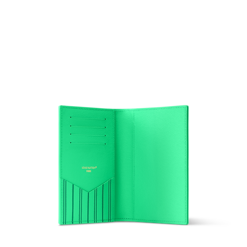 Couverture Passeport Femme Portefeuilles et petite maroquinerie Porte-cartes et porte-clés | LOUIS VUITTON (Zoom produit)