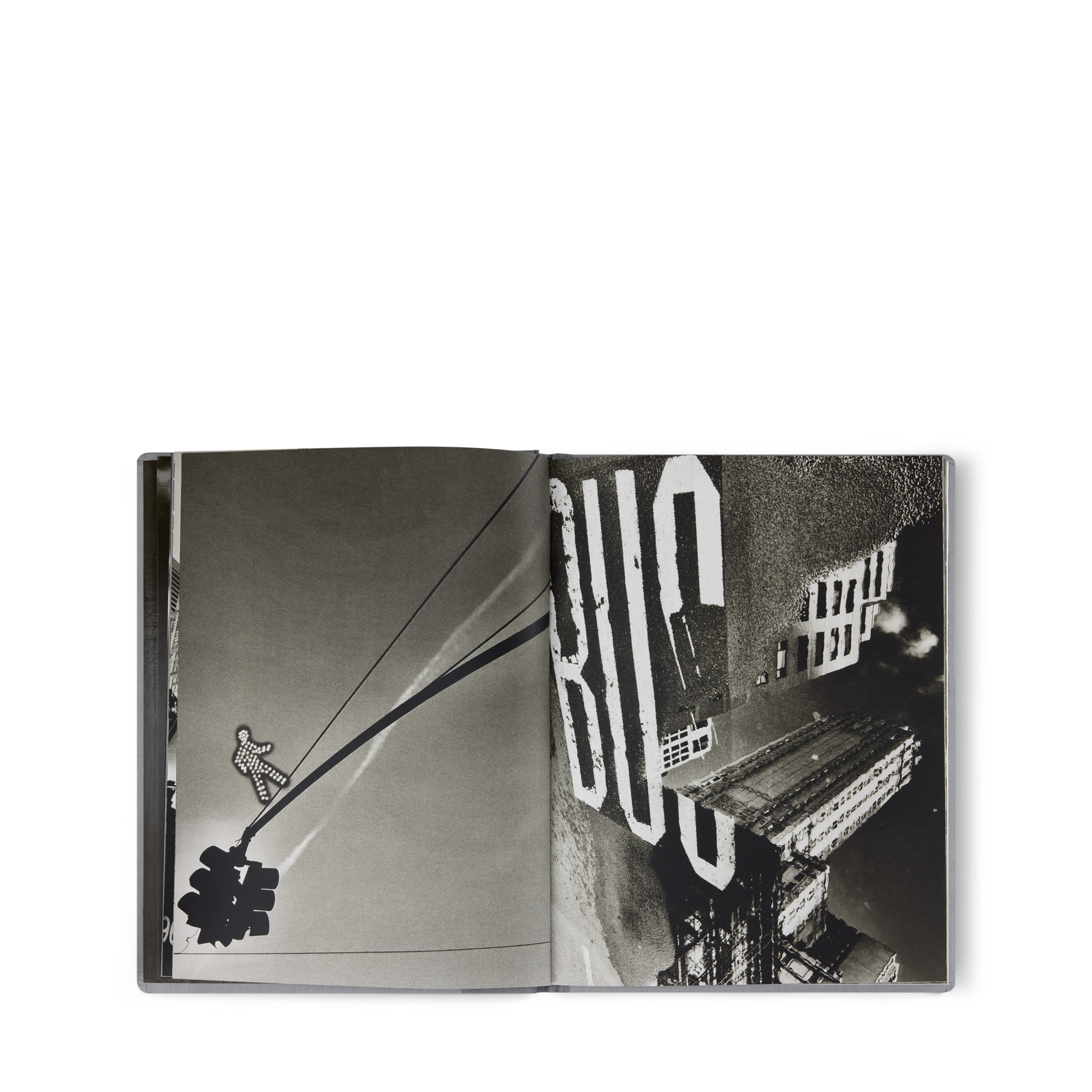 Fashion Eye New York  Malles, Voyage et Maison Livres Fashion Eye | LOUIS VUITTON (Zoom produit)