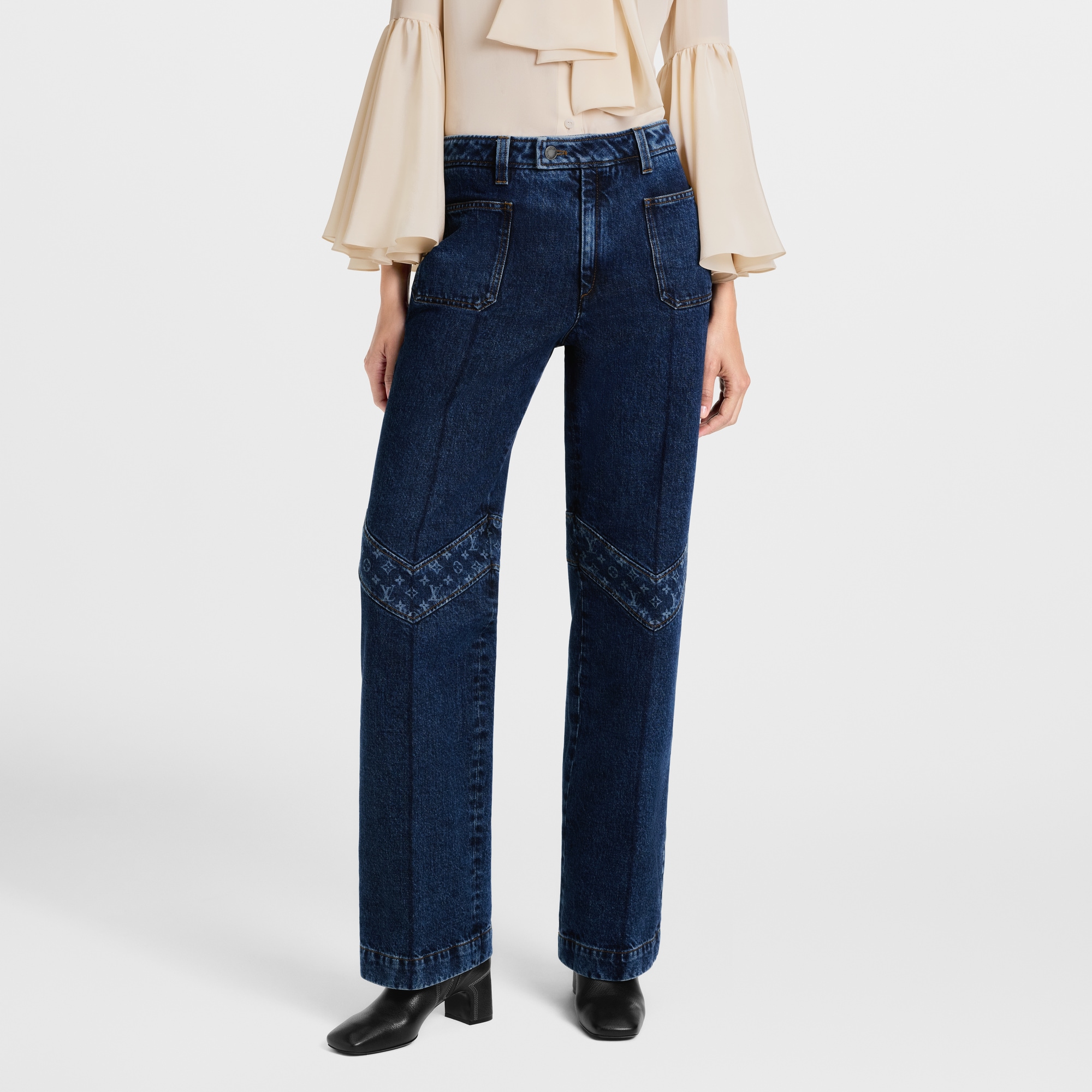 Jean en denim brut à détails Monogram  Femme Prêt-à-porter Pantalons | LOUIS VUITTON (Zoom produit)