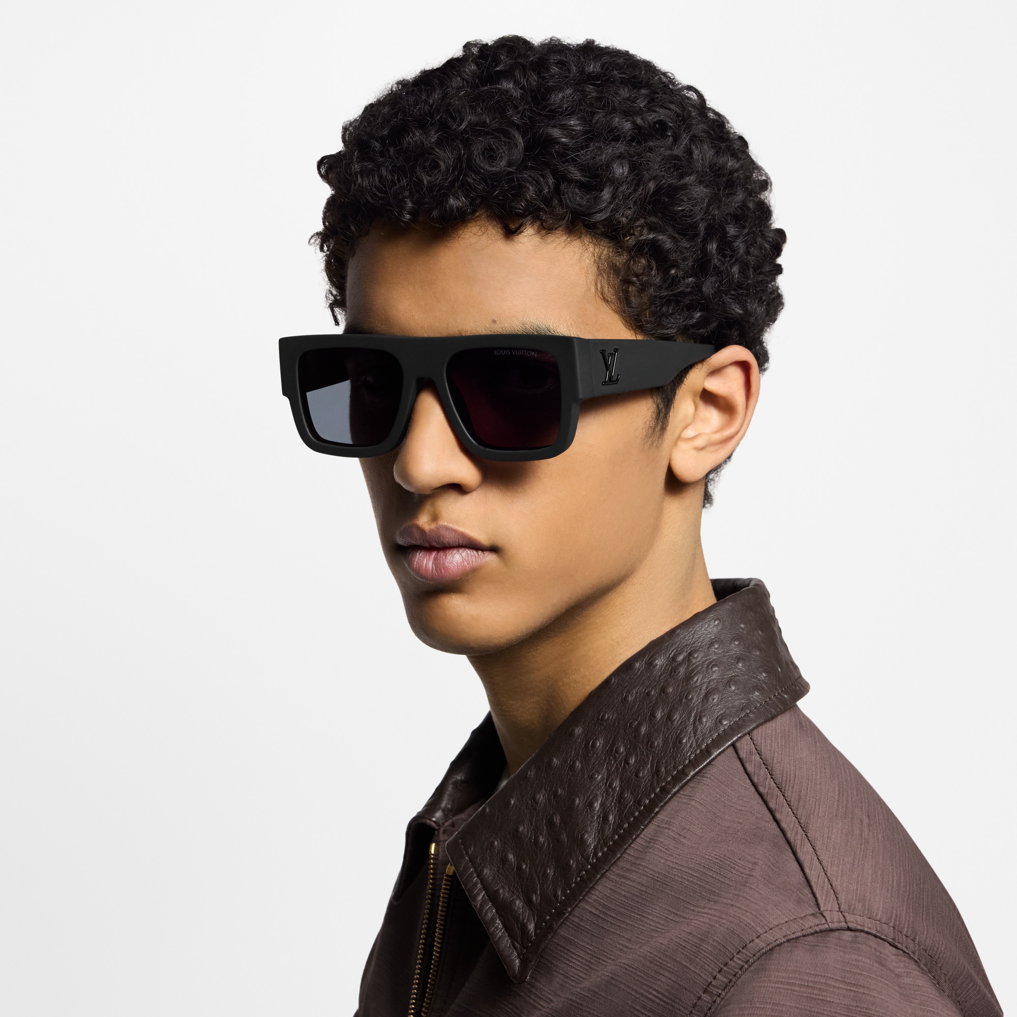 Lunettes de soleil XL carrées LV Clash S00 Homme Accessoires Lunettes de soleil | LOUIS VUITTON (Zoom produit)