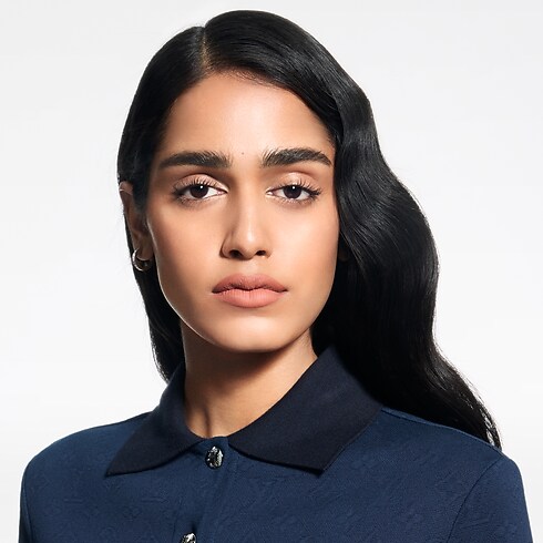 LV Rouge - Rouge à lèvres Mat Parfums et Beauté Lèvres } | LOUIS VUITTON (Zoom produit)