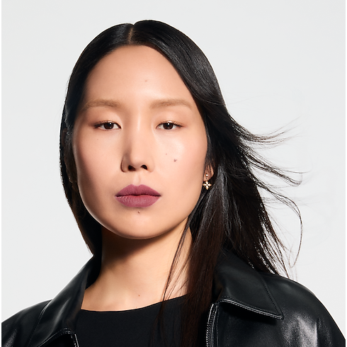 LV Rouge - Rouge à lèvres Mat Parfums et Beauté Lèvres } | LOUIS VUITTON (Zoom produit)