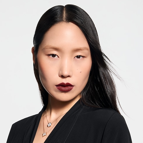 LV Rouge - Rouge à lèvres Mat Parfums et Beauté Lèvres } | LOUIS VUITTON (Zoom produit)