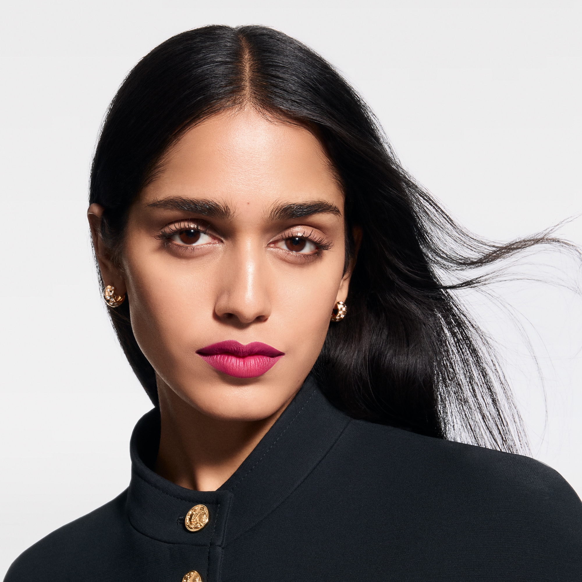 LV Rouge - Rouge à lèvres Mat  Parfums et Beauté Lèvres } | LOUIS VUITTON (Zoom produit)