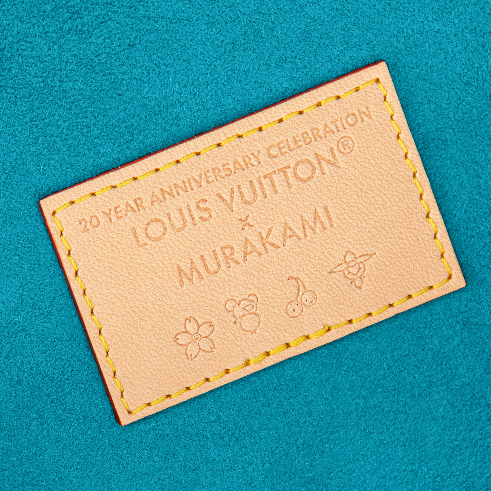 LV x TM - Dossier Mark Superflat Characters  Malles, Voyage et Maison Livres Beaux livres | LOUIS VUITTON (Zoom produit)