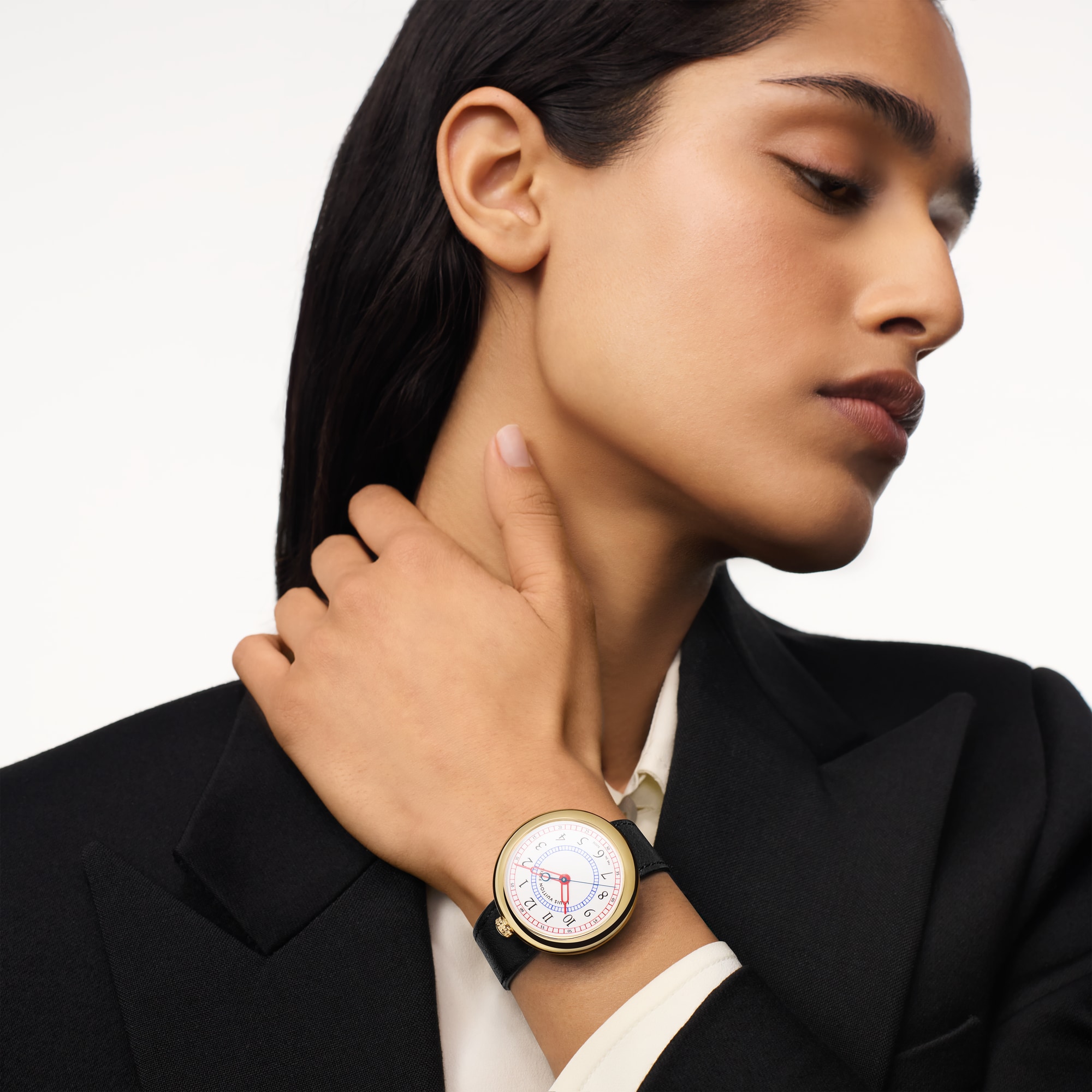 Montre Louis Vuitton Monterey, automatique, 39 mm, or jaune  Montres Toutes les montres } | LOUIS VUITTON (Zoom produit)