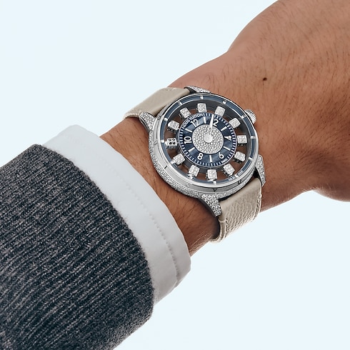 Montre Tambour Taiko Spin Time Air, Automatique, 42,5 mm, or blanc, œil de faucon et diamants Montres Toutes les montres } | LOUIS VUITTON (Zoom produit)