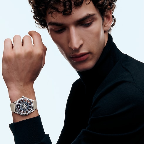 Montre Tambour Taiko Spin Time Air Flying Tourbillon, Automatique, 42,5 mm, or blanc Montres Toutes les montres } | LOUIS VUITTON (Zoom produit)