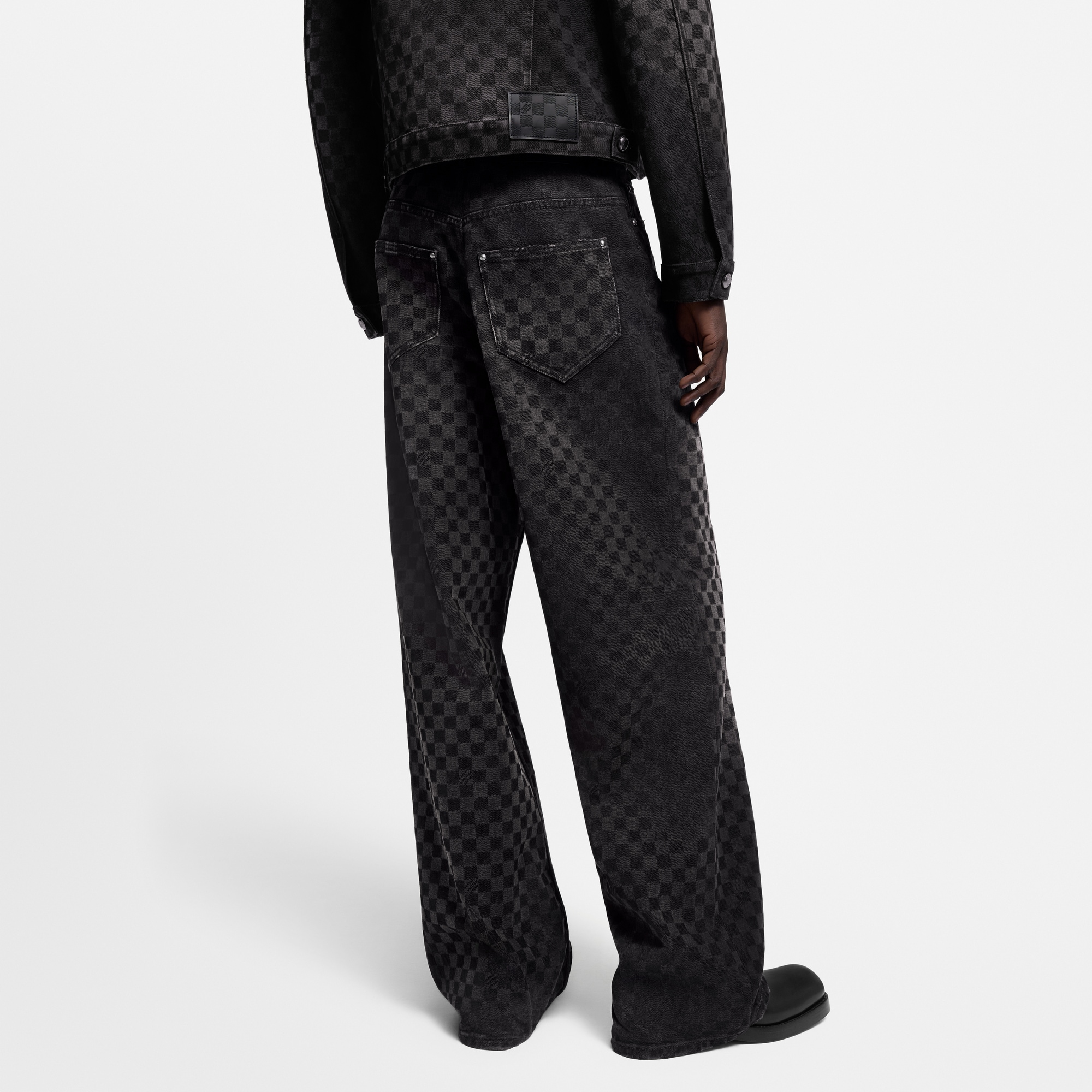 Pantalon ample floqué Damier en denim  Homme Prêt-à-porter Pièces en denim | LOUIS VUITTON (Zoom produit)