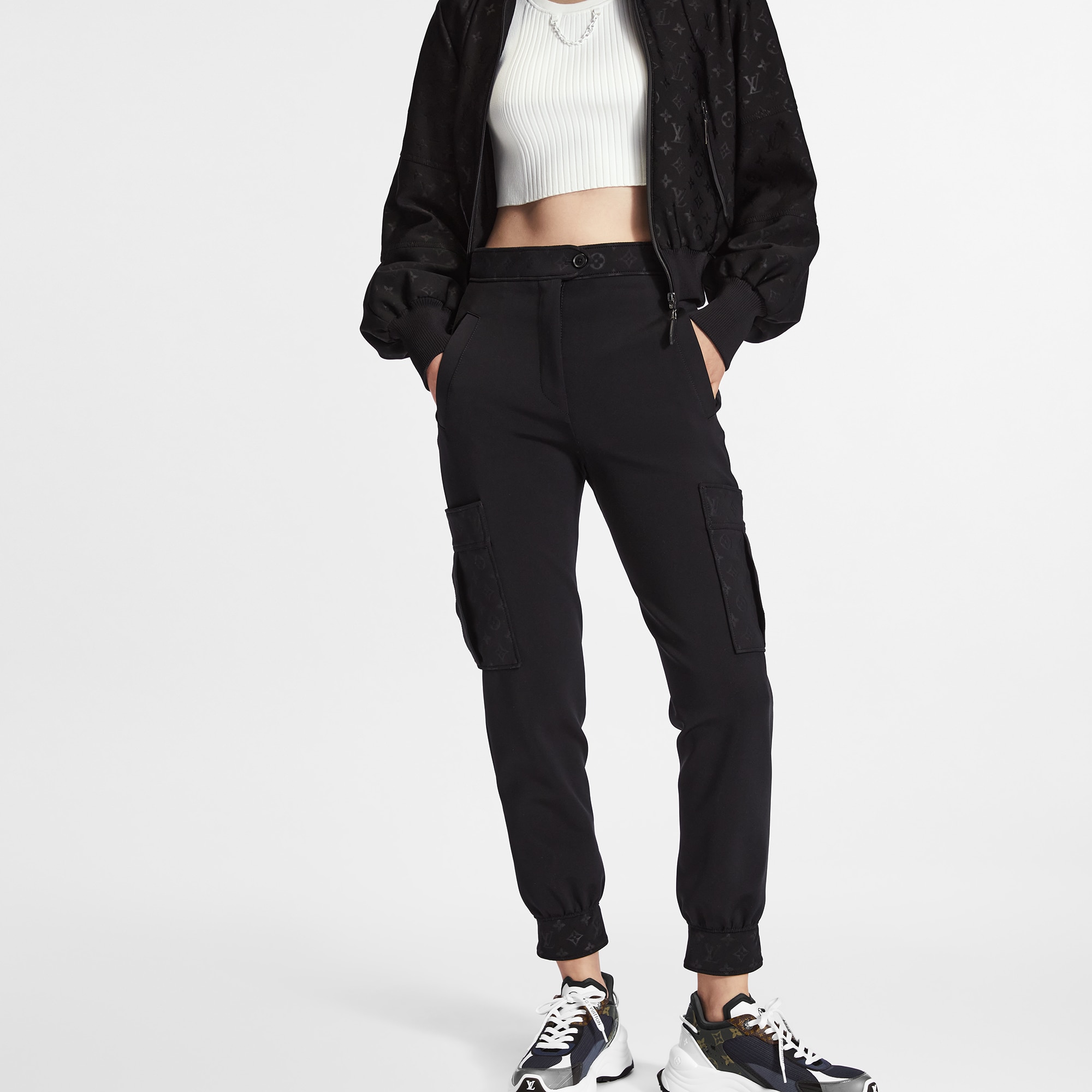Pantalon cargo à détails Monogram  Femme Prêt-à-porter Pantalons | LOUIS VUITTON (Zoom produit)