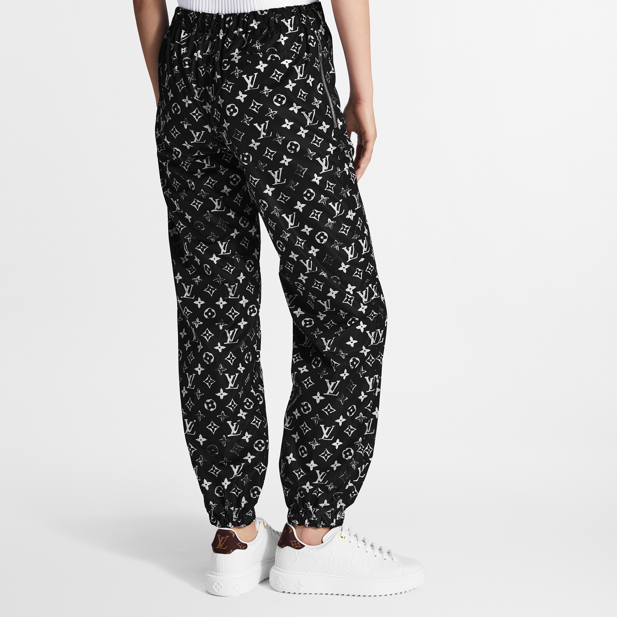 Pantalon de jogging Monogram à effet pochoir  Femme Prêt-à-porter Pantalons | LOUIS VUITTON (Zoom produit)