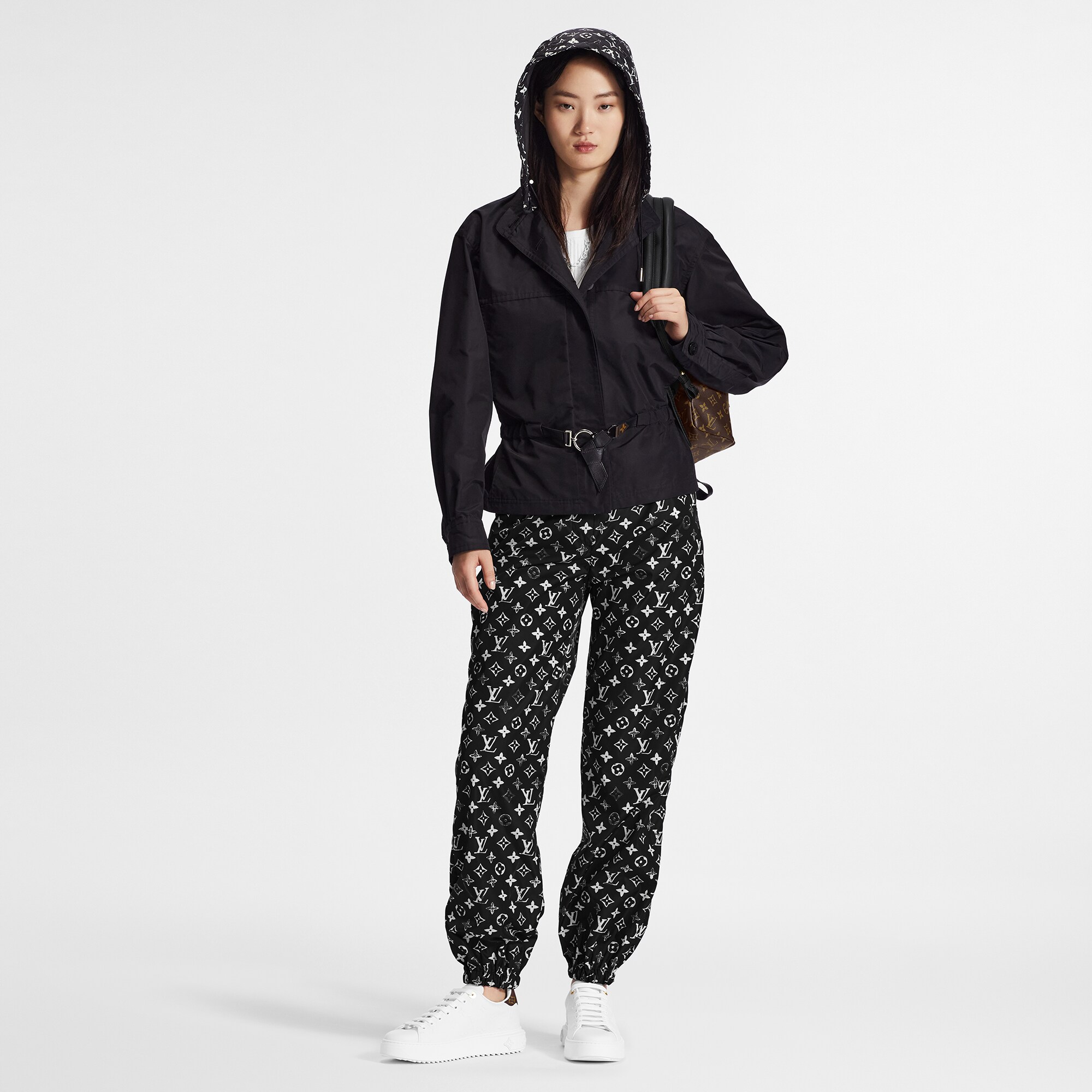 Pantalon de jogging Monogram à effet pochoir  Femme Prêt-à-porter Pantalons | LOUIS VUITTON (Zoom produit)