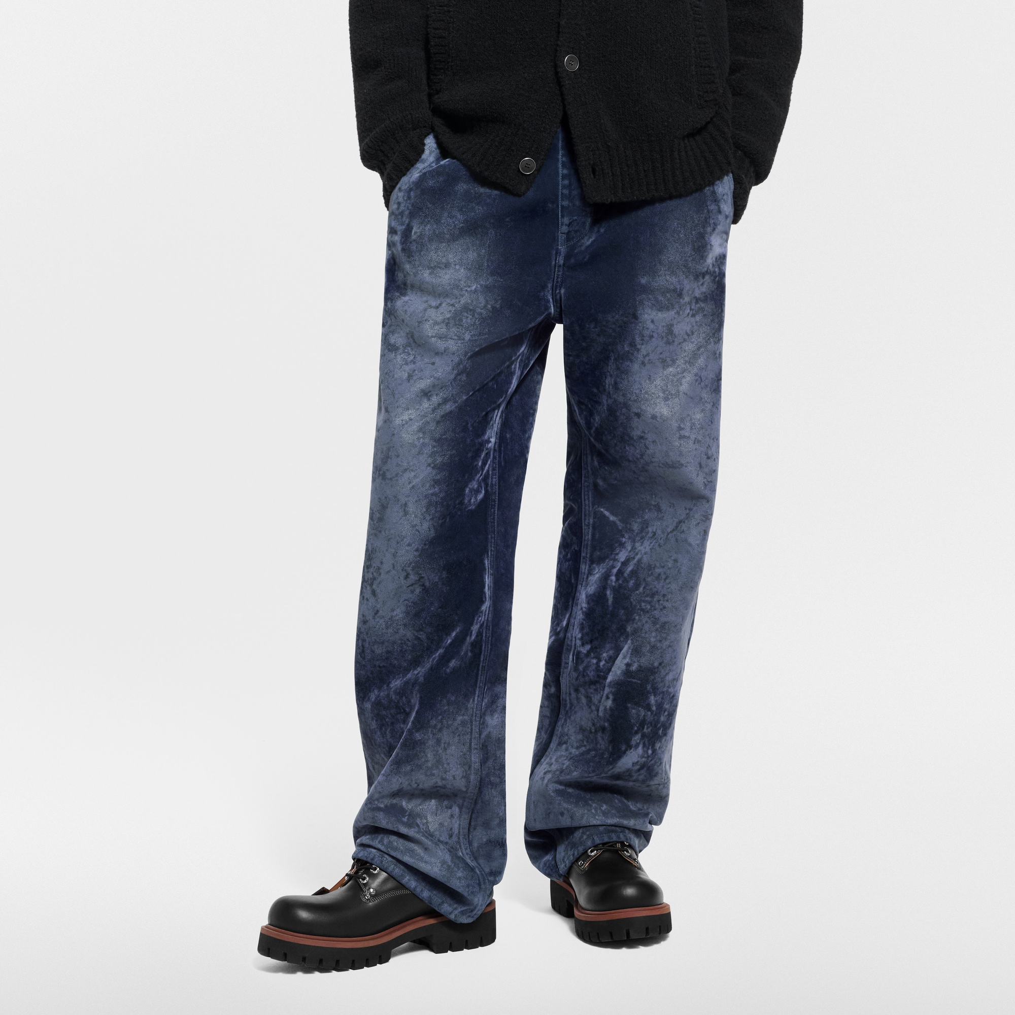 Pantalon en denim velours à détails Monogram  Homme Prêt-à-porter Pièces en denim | LOUIS VUITTON (Zoom produit)