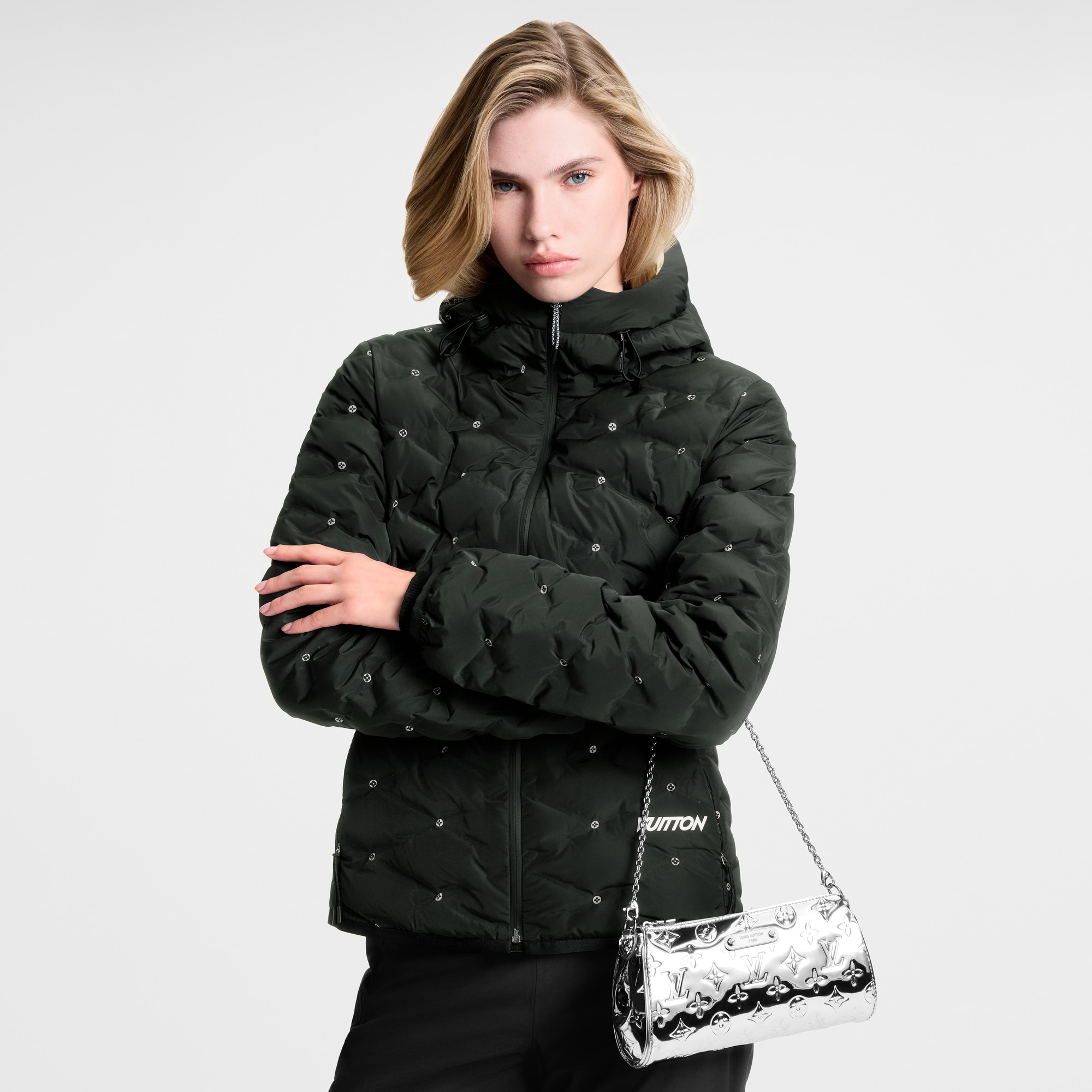 Pochette Eva Autres Toiles Monogram Femme Portefeuilles et petite maroquinerie Pochettes et micro sacs | LOUIS VUITTON (Zoom produit)