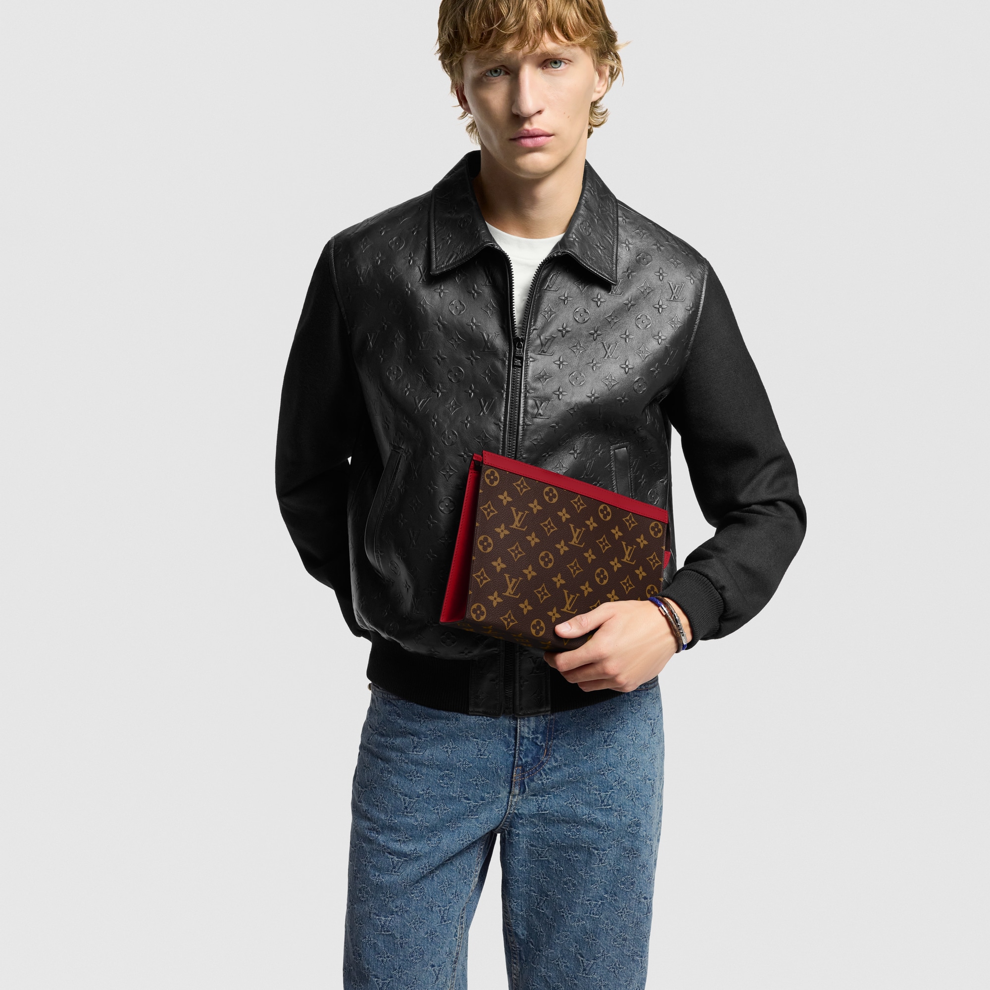 Pochette Voyage MM Toile Monogram Macassar Homme Portefeuilles et petite maroquinerie Pochettes | LOUIS VUITTON (Zoom produit)