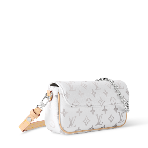 Portefeuille chaîne Ivy Autres Toiles Monogram Femme Portefeuilles et petite maroquinerie Portefeuille chaîne et micro sacs | LOUIS VUITTON (Zoom produit)