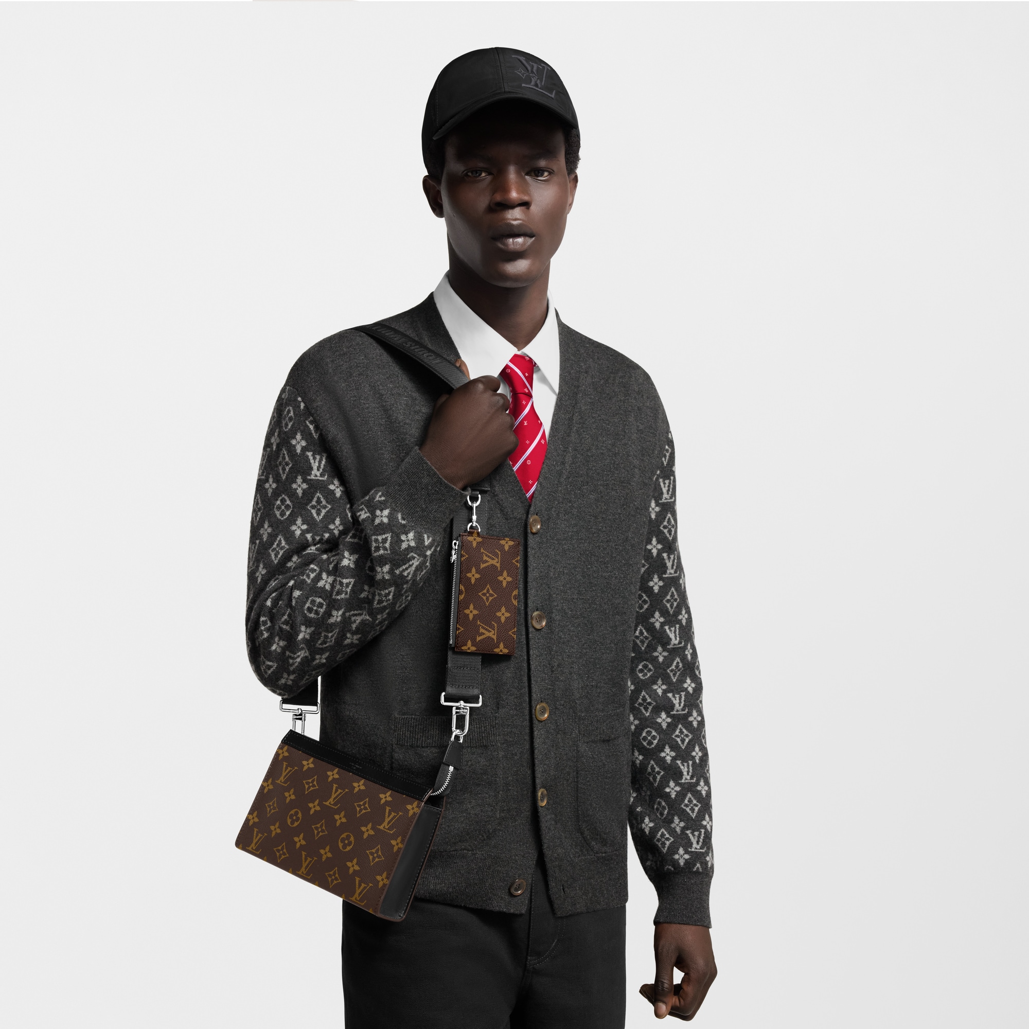 Portefeuille Gaston Wearable Toile Monogram Macassar Homme Portefeuilles et petite maroquinerie Petits Sacs | LOUIS VUITTON (Zoom produit)
