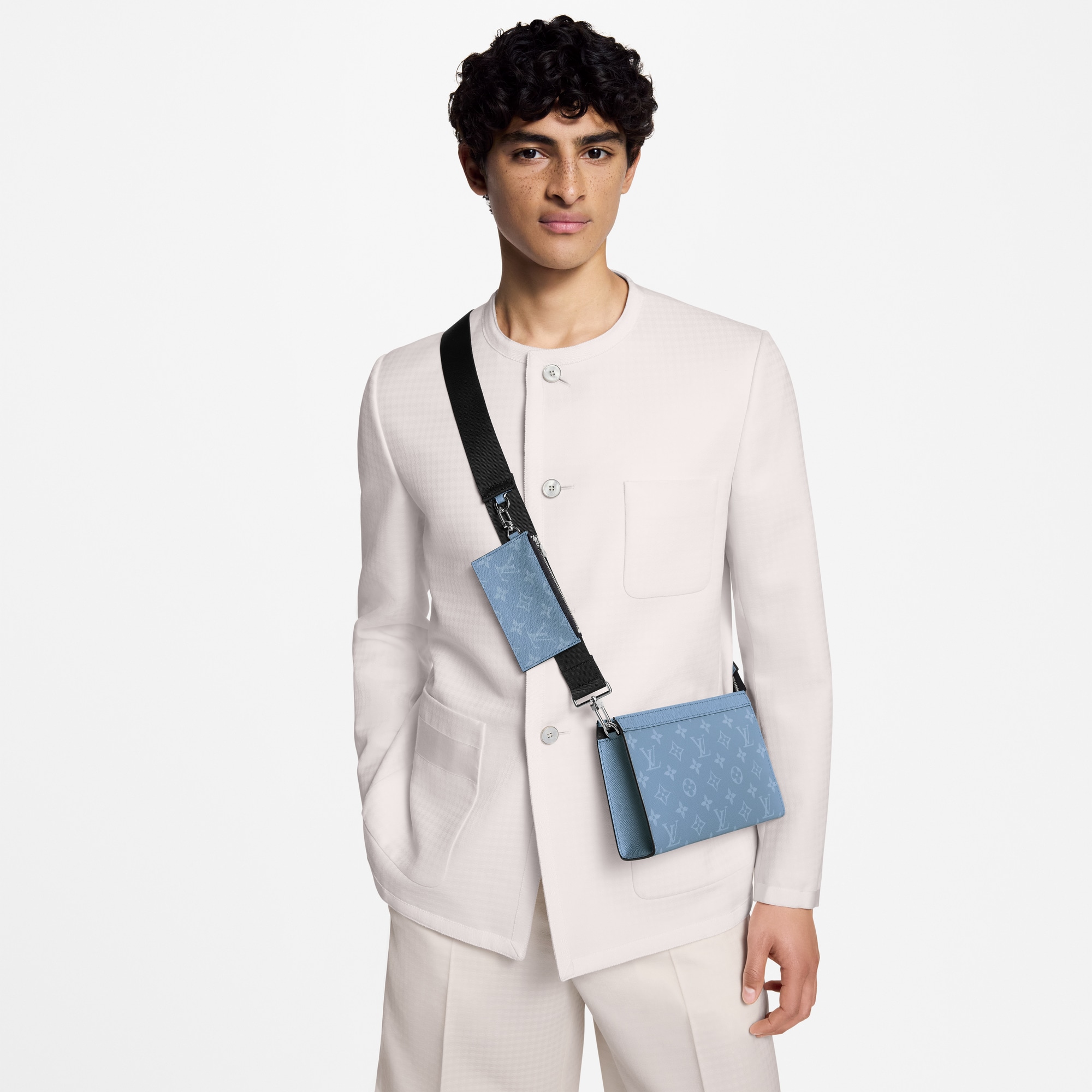 Portefeuille Gaston Wearable Taigarama Homme Portefeuilles et petite maroquinerie Petits Sacs | LOUIS VUITTON (Zoom produit)