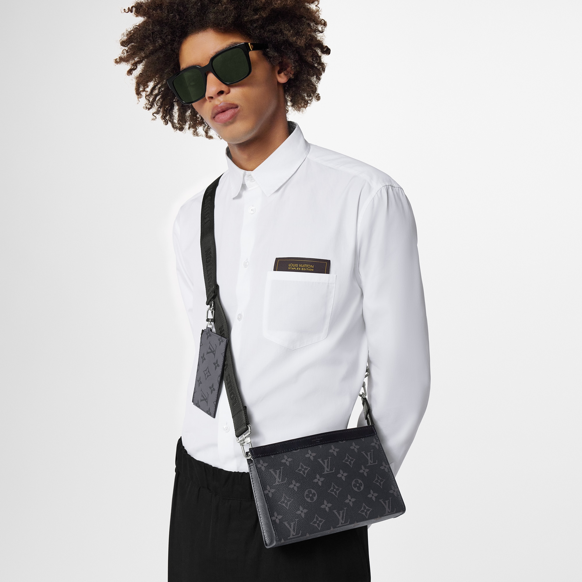 Portefeuille Gaston Wearable Monogram Eclipse Homme Portefeuilles et petite maroquinerie Tous les portefeuilles et petite maroquinerie | LOUIS VUITTON (Zoom produit)