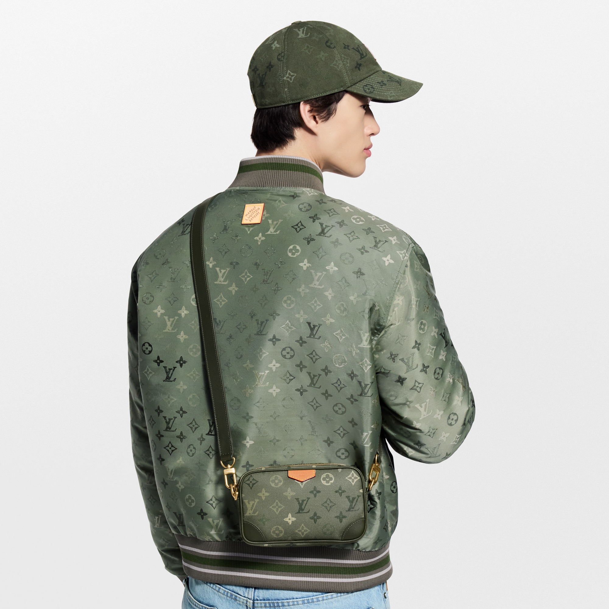 Portefeuille Trocadéro Wearable Monogram Other Les fêtes Louis Vuitton Cadeaux de fêtes pour Lui } | LOUIS VUITTON (Zoom produit)