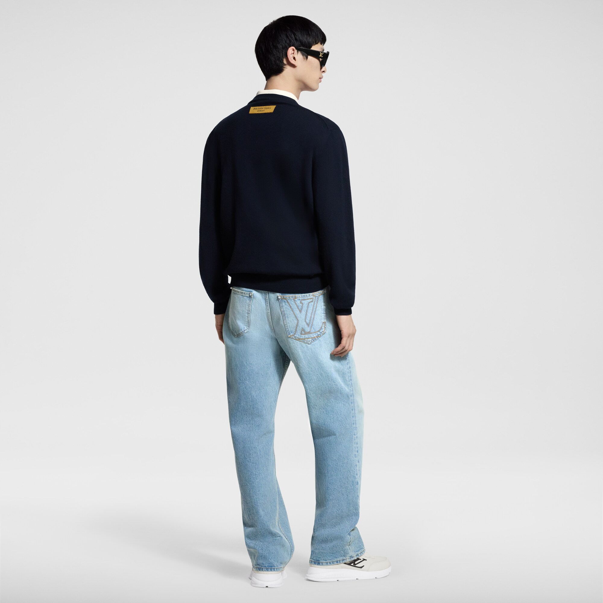 Pull à col rond embossé LV LVSE  Homme Prêt-à-porter Tout le prêt-à-porter | LOUIS VUITTON (Zoom produit)