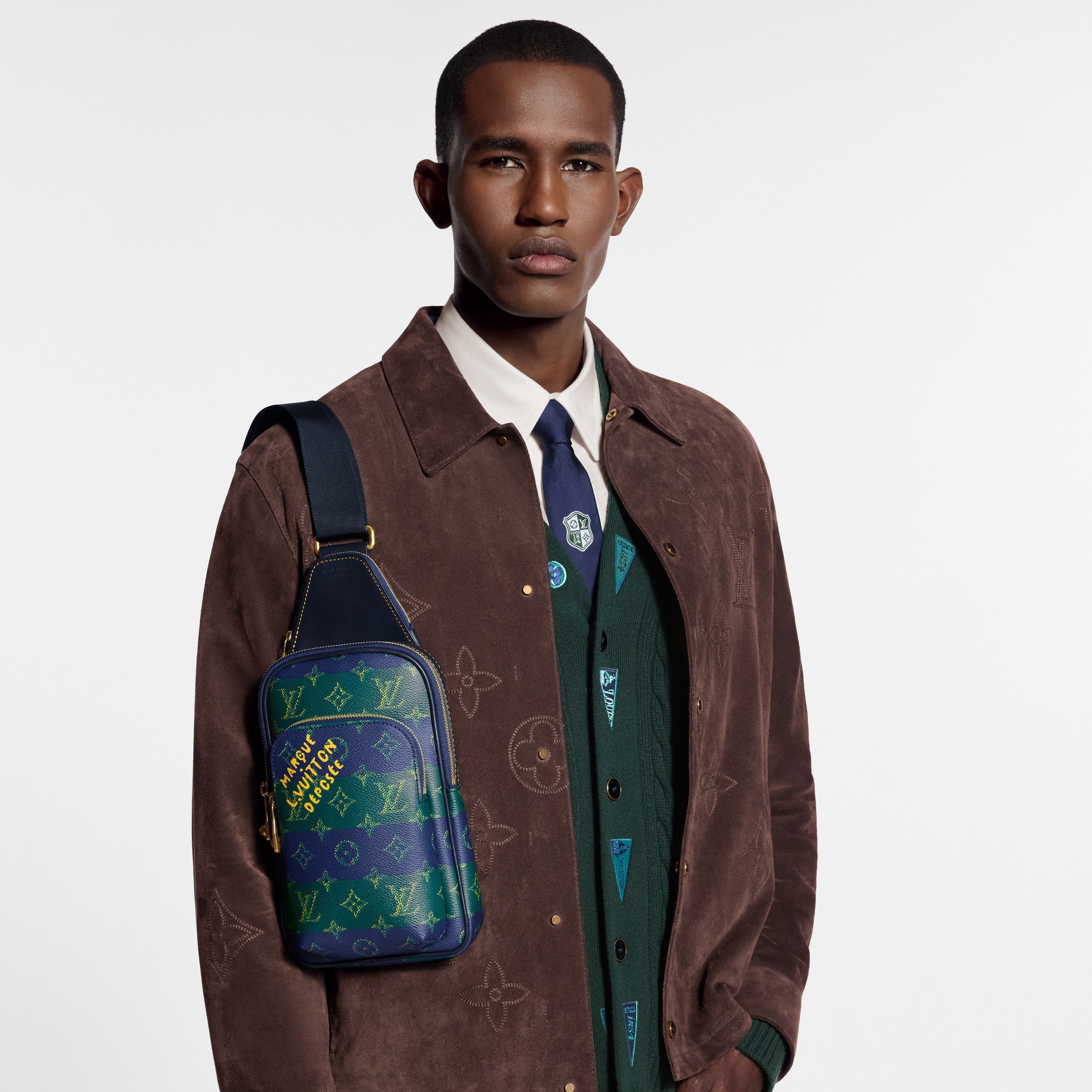 Sac Avenue Slingbag PM Monogram Other Sacs et Petite Maroquinerie Sacs Homme Nouveautés | LOUIS VUITTON (Zoom produit)